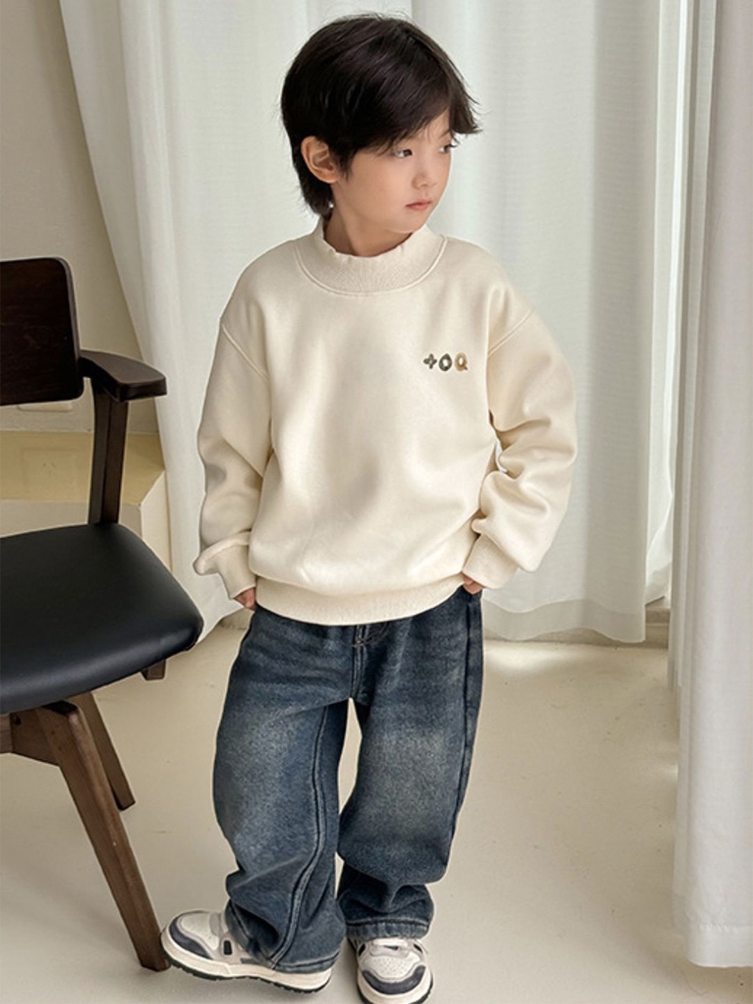 

LULU & SKY Boys Pullover Sweatshirt, Beige
