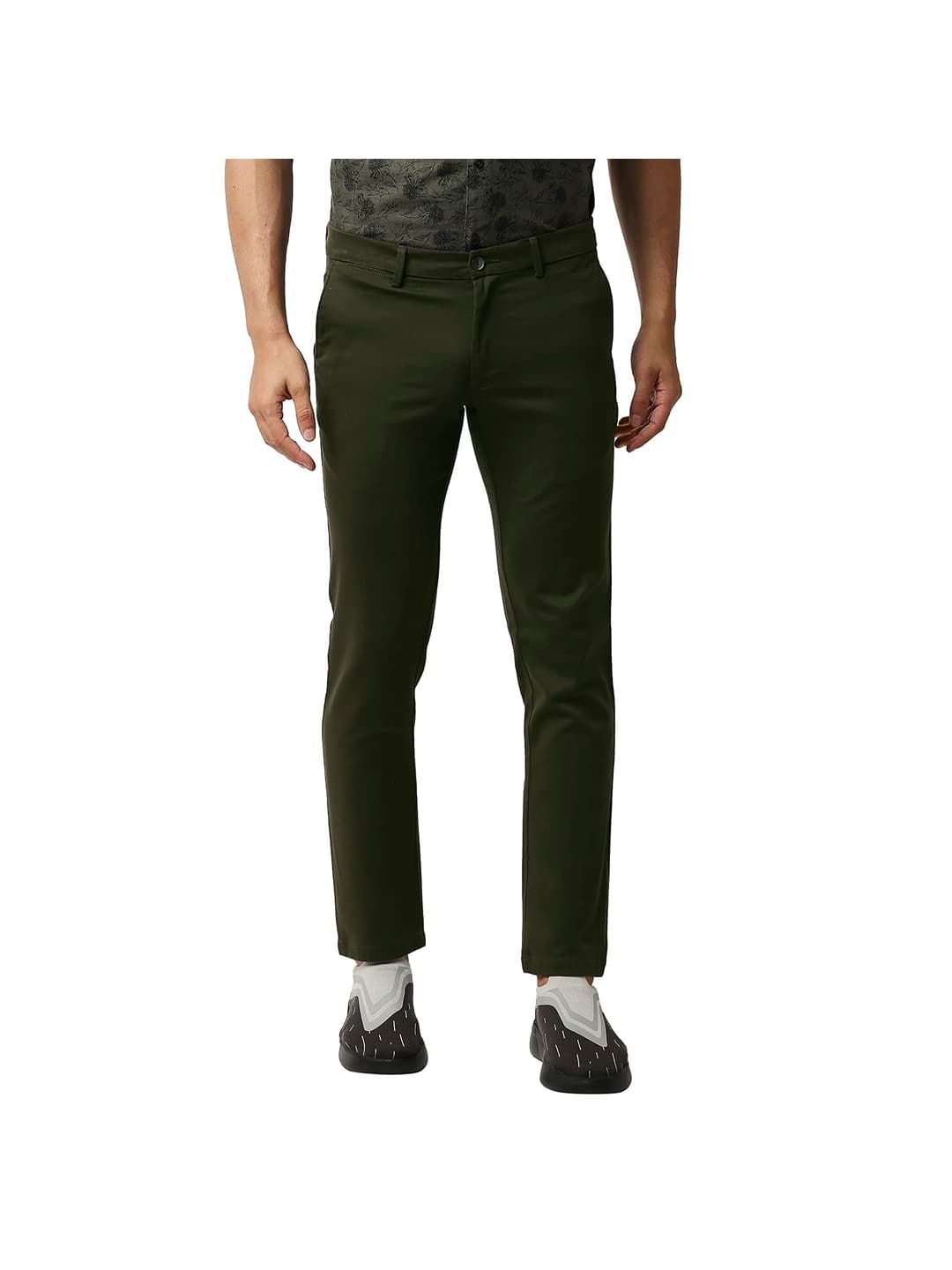 

Basics Men Tapered Fit Trousers, Olive
