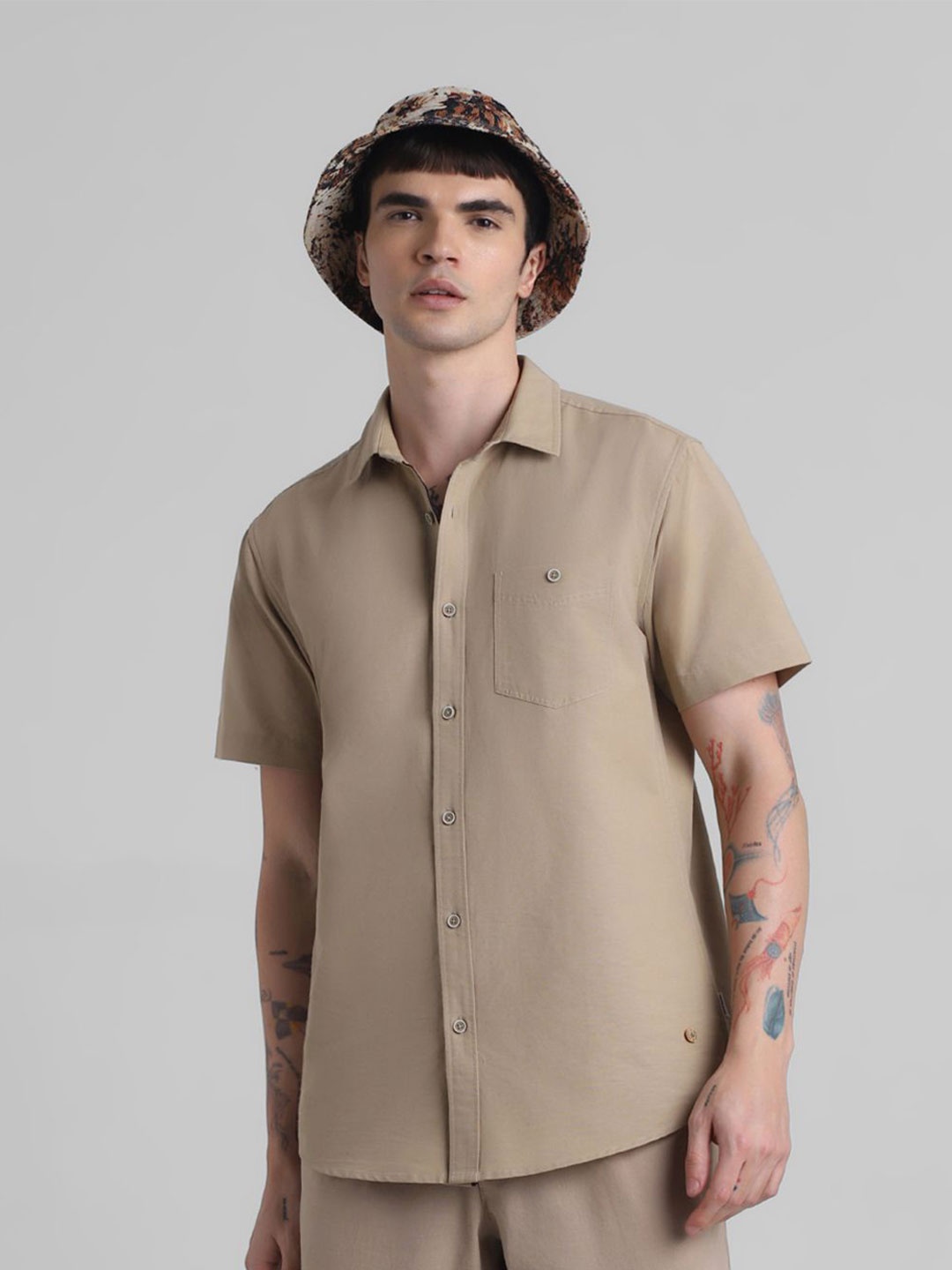 

Jack & Jones Men Spread Collar Solid Cotton Casual Shirt, Beige