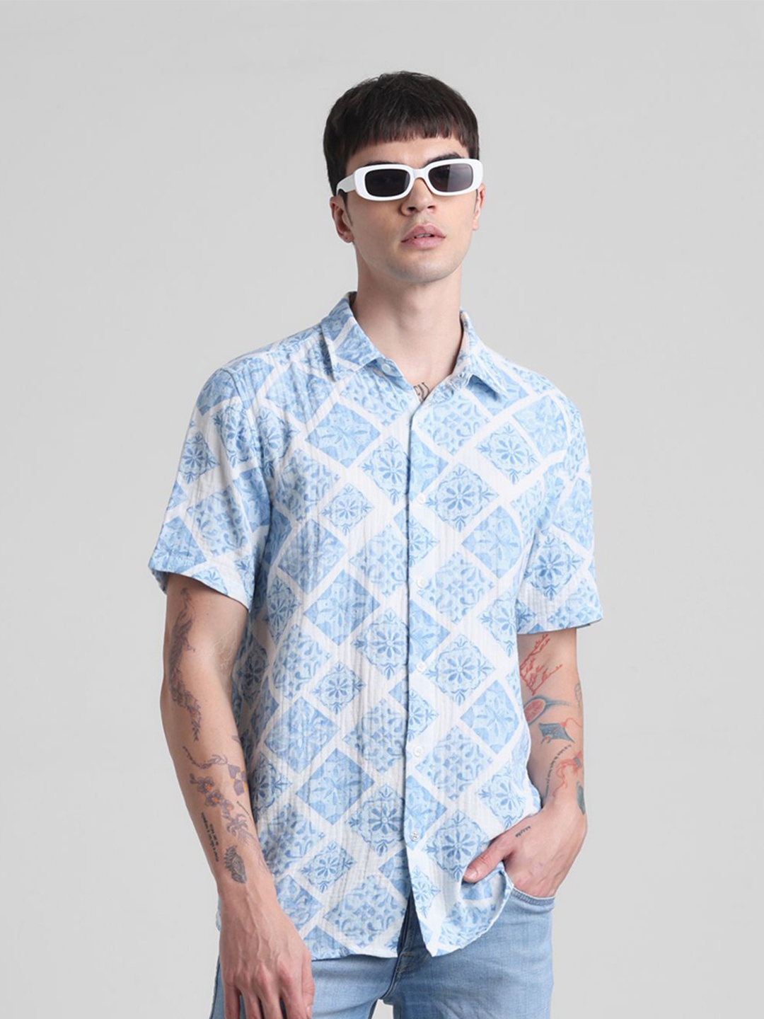 

Jack & Jones Men Spread Collar Floral Printed Cotton Casual Shirt, White