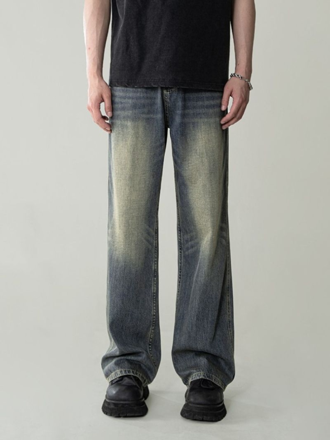 

StyleCast Men Relaxed Fit Heavy Fade Cotton Jeans, Blue