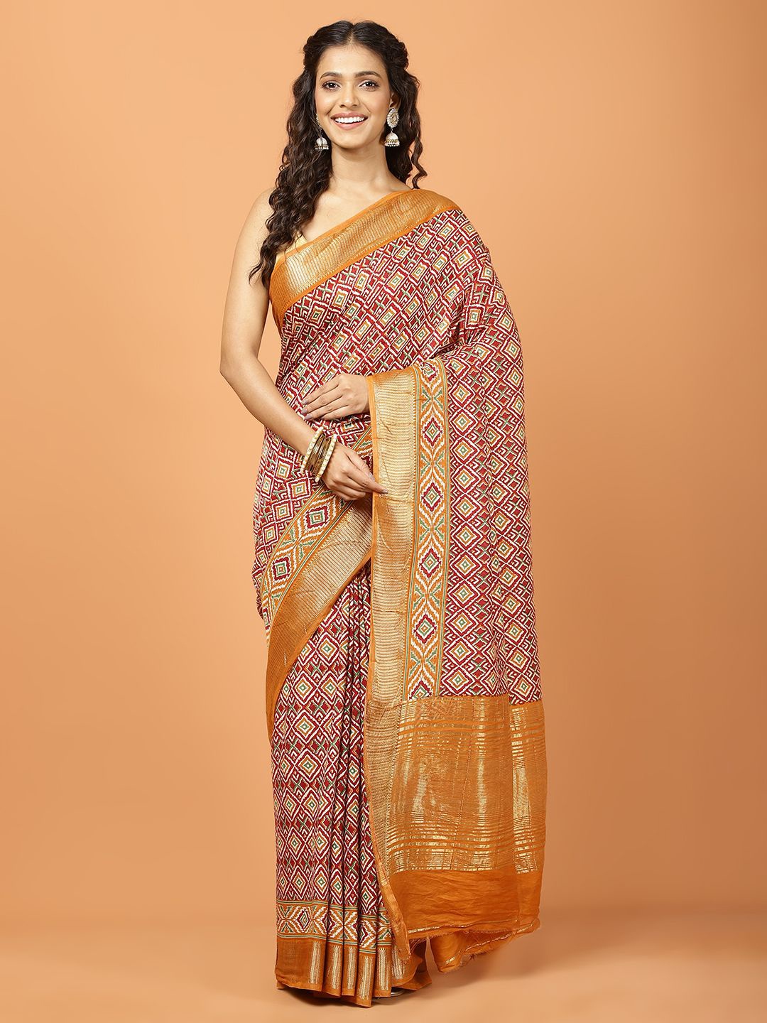 

Meena Bazaar Ethnic Motifs Printed Woven Design Saree, Maroon