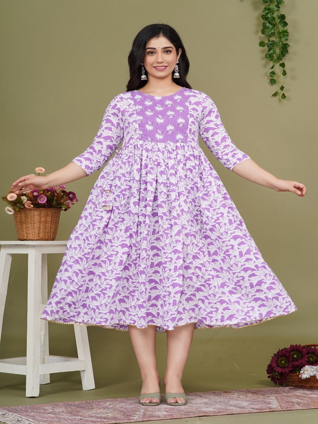 

Pristyle Floral Printed Pleated Round Neck Maternity Anarkali Kurta, Purple
