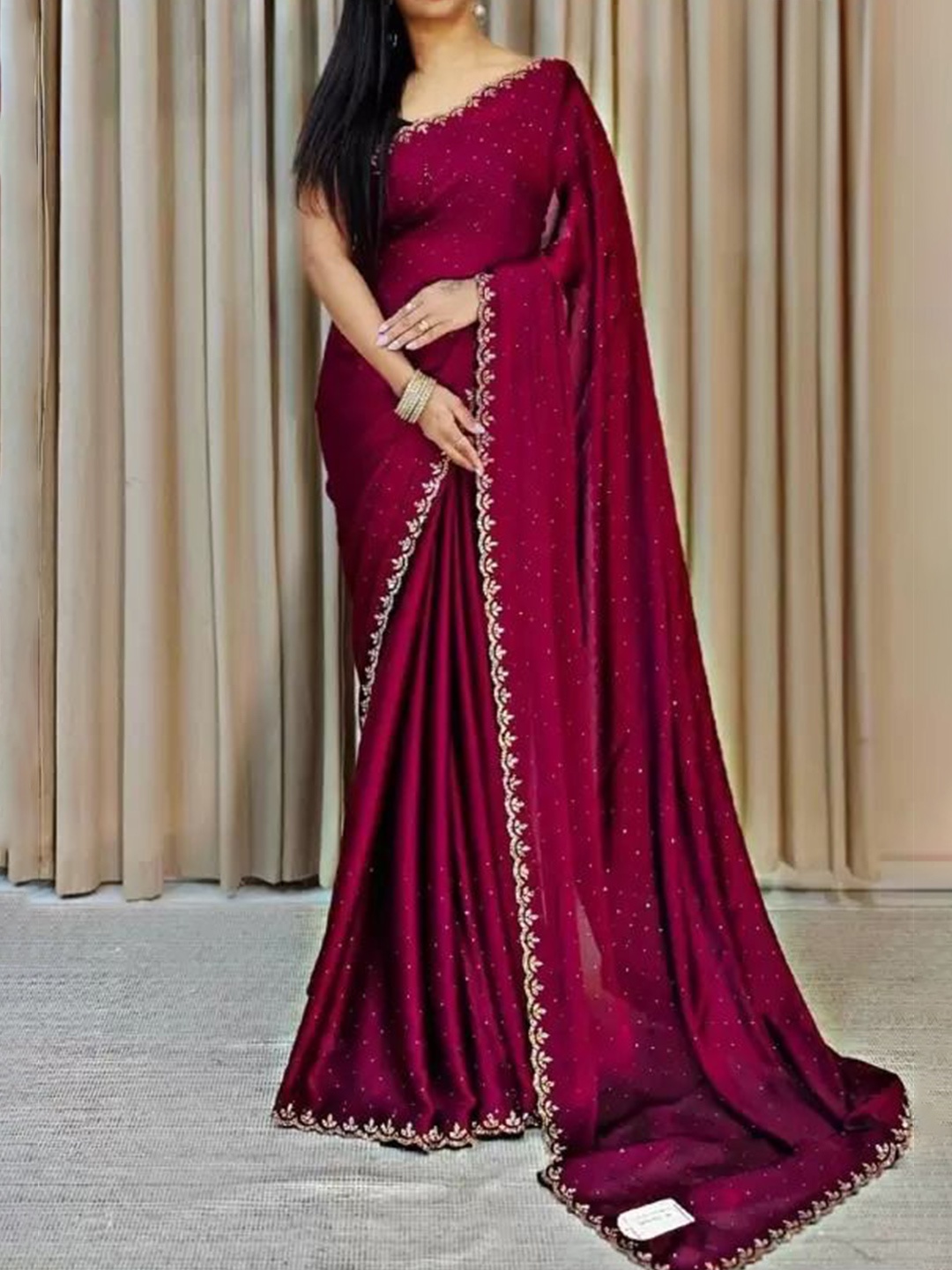 

SAADHVI Embellished Beads and Stones Pure Georgette Saree, Burgundy