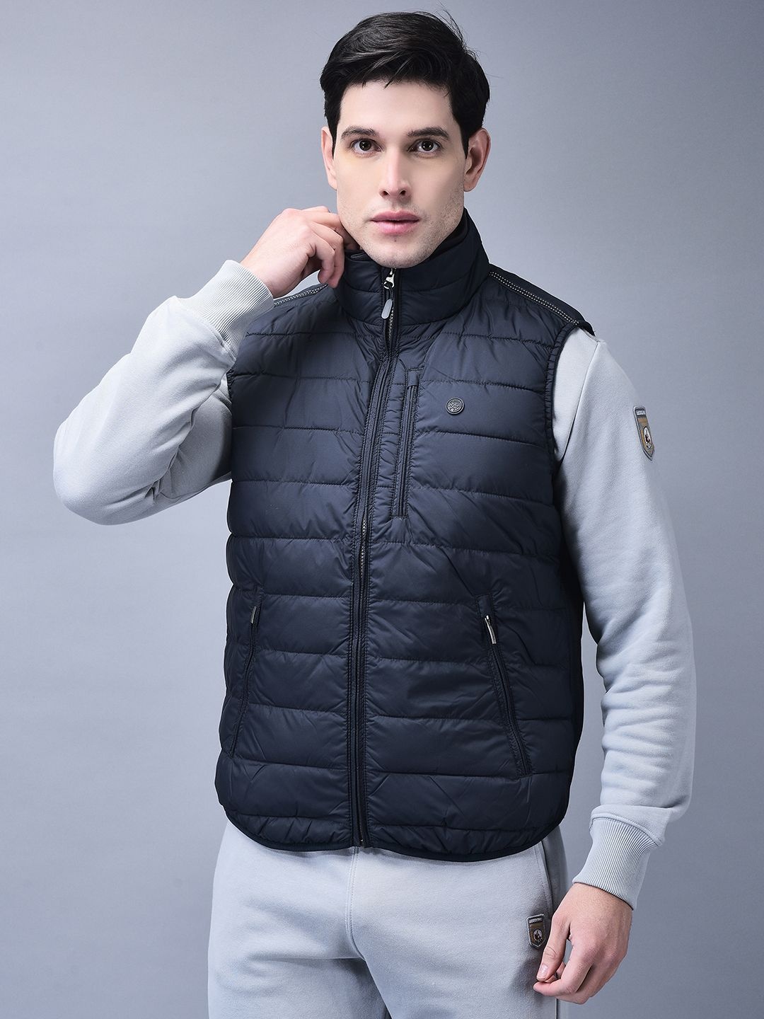 

Woodland Men Mock Collar Solid Casual Padded Jacket, Navy blue