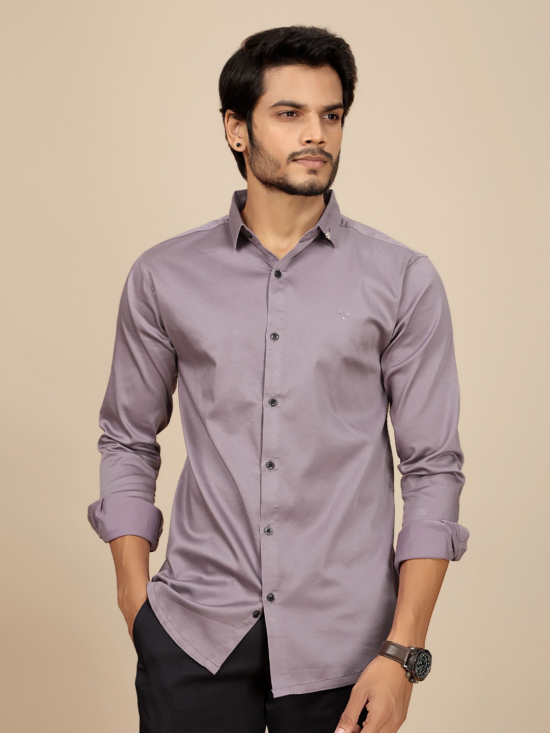 

JOSE N POSE Men Premium Tailored Fit Spread Collar Solid Satin Casual Shirt, Purple