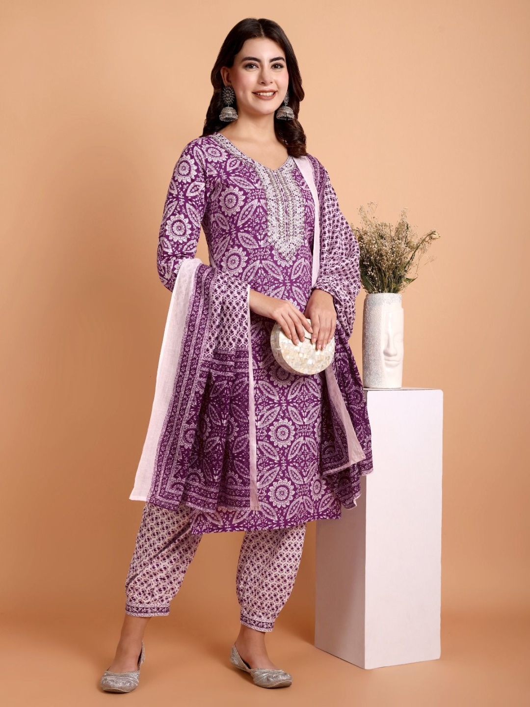 

WILL BOTTOM Floral Printed Sequinned Cotton Straight Kurta With Salwar & Dupatta, Purple