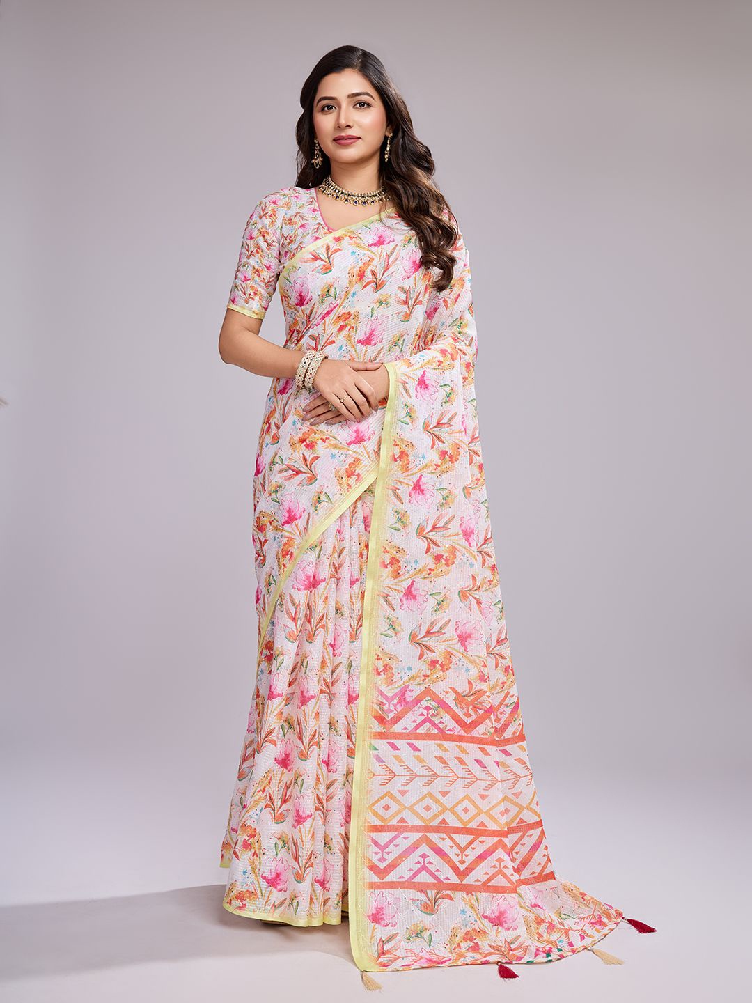 

SHRIMAY Women Floral Printed Saree, White