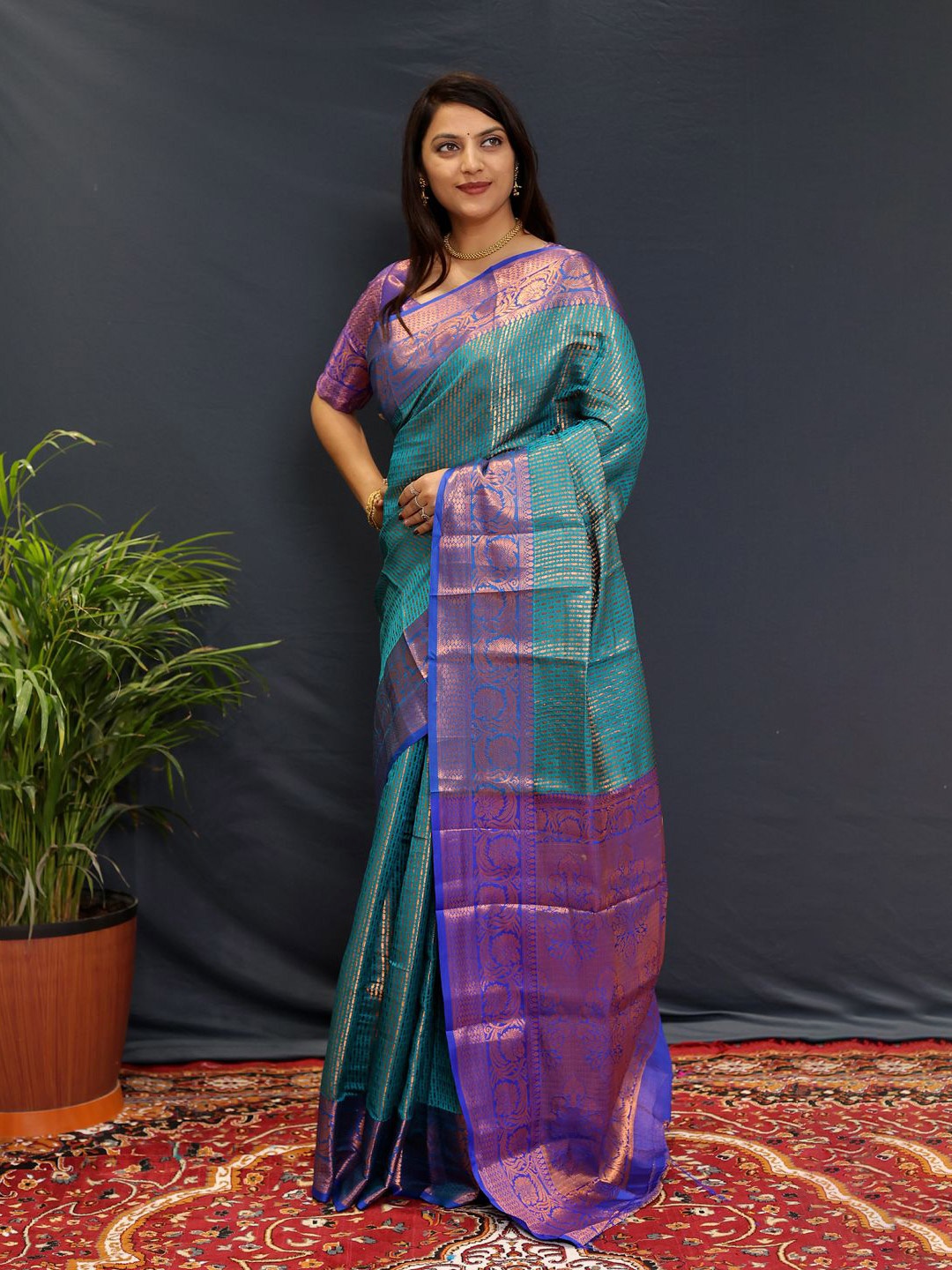 

yourwish Woven Design Zari Kanjeevaram Saree, Green