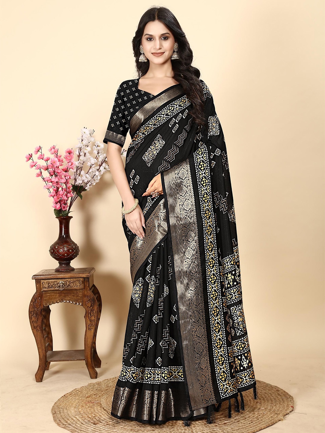 

J 6 DESIGNER Floral Zari Block Print Saree, Black