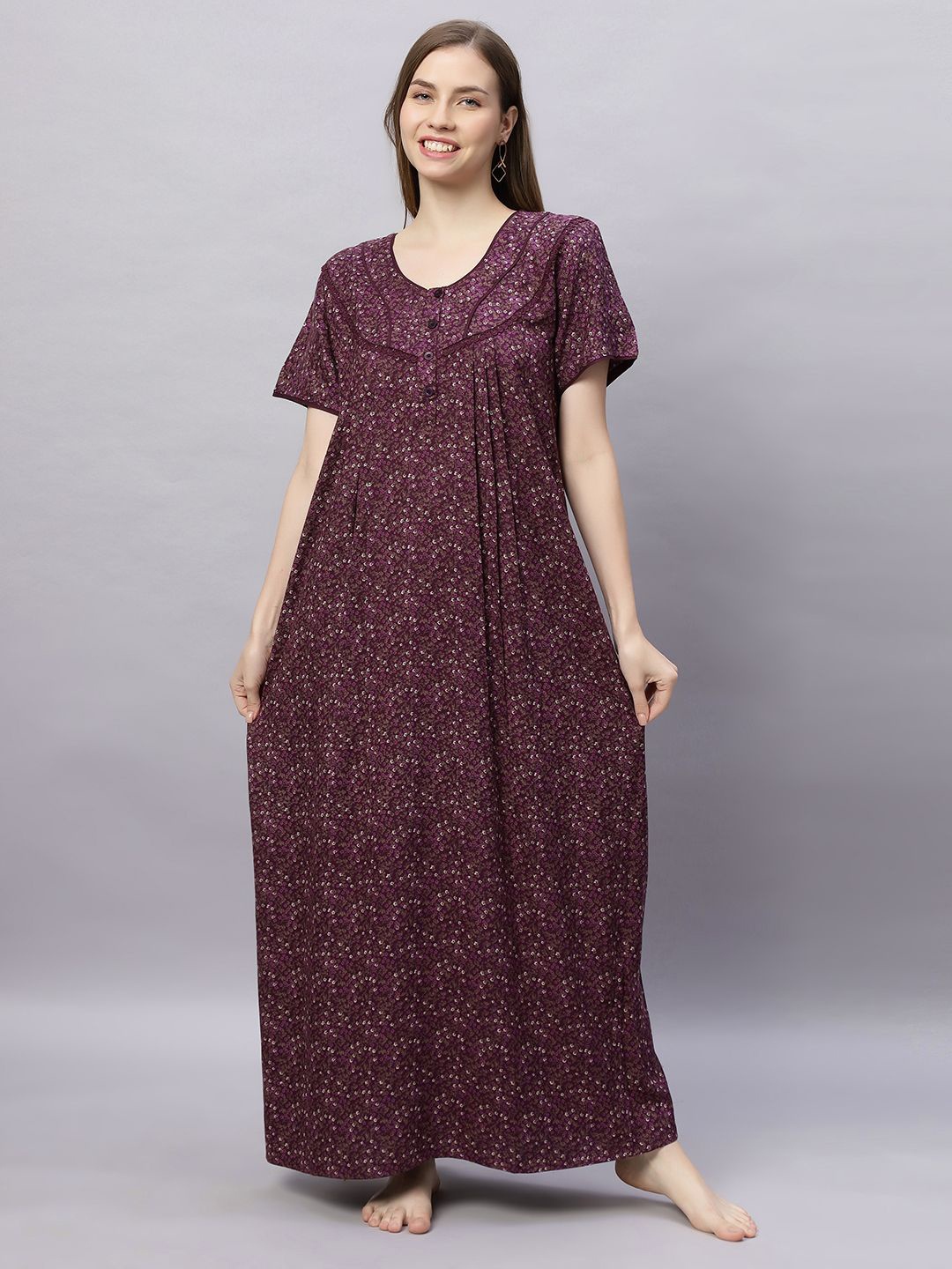 

QUIRA Women Printed Maxi Nightdress, Maroon