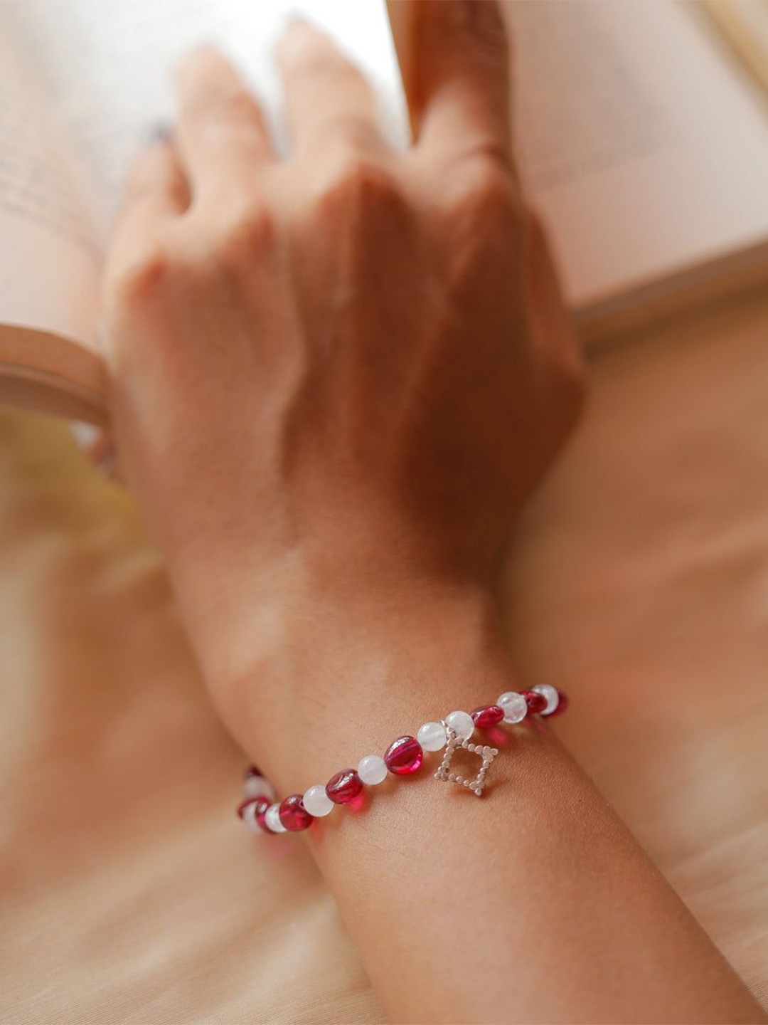 

House of Aadyaa Women Silver Link Bracelet