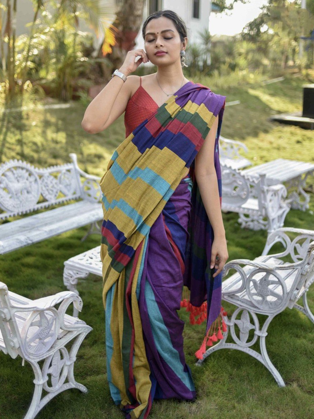 

Ruuprekha Striped Pure Cotton Khadi Saree, Purple