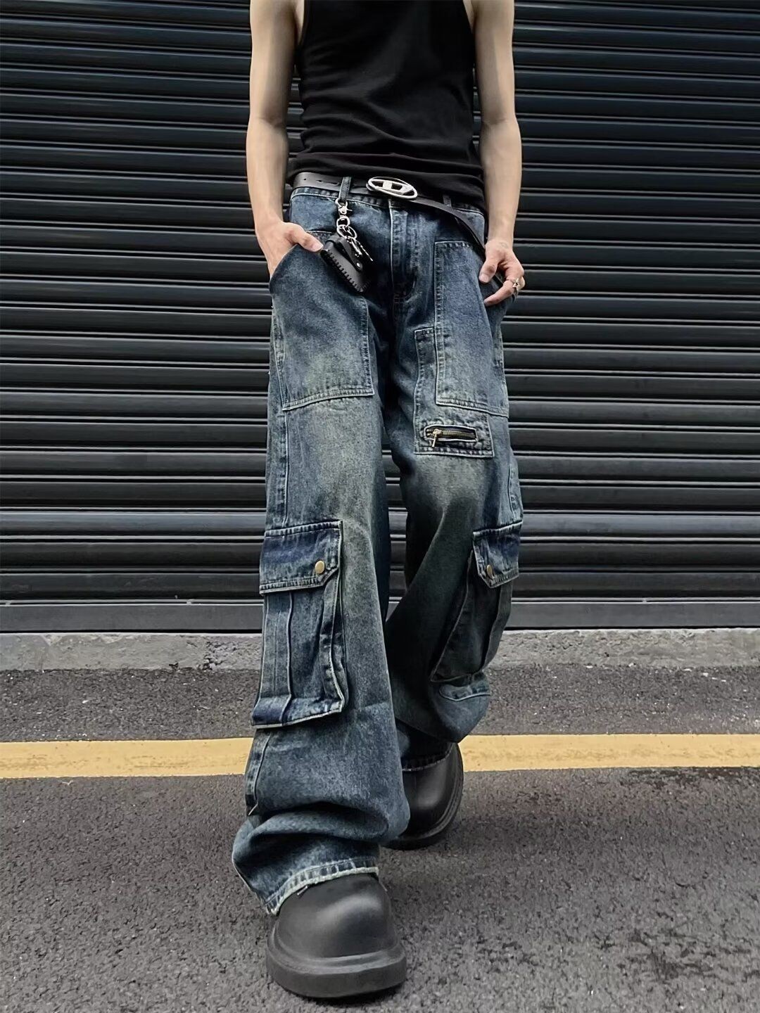 

StyleCast Men Wide Leg Light Mid-Rise Cargo Styles Cotton Jeans, Blue