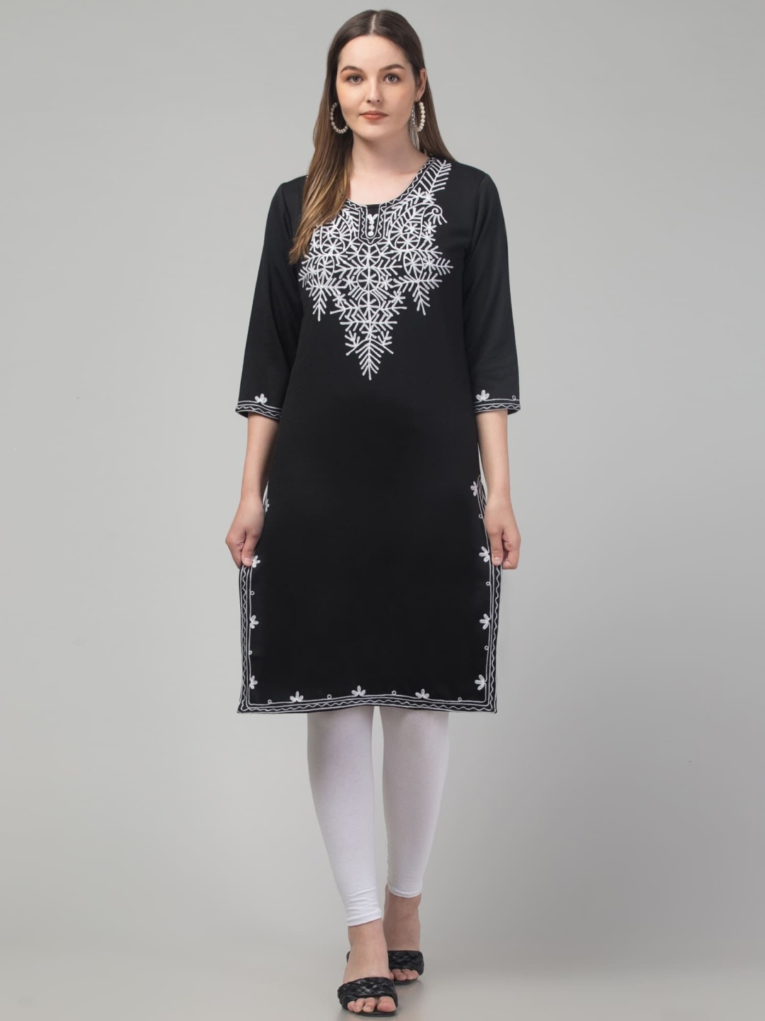 

FAMBEE Floral Embroidered Round Neck Woollen Straight Kurta, Black