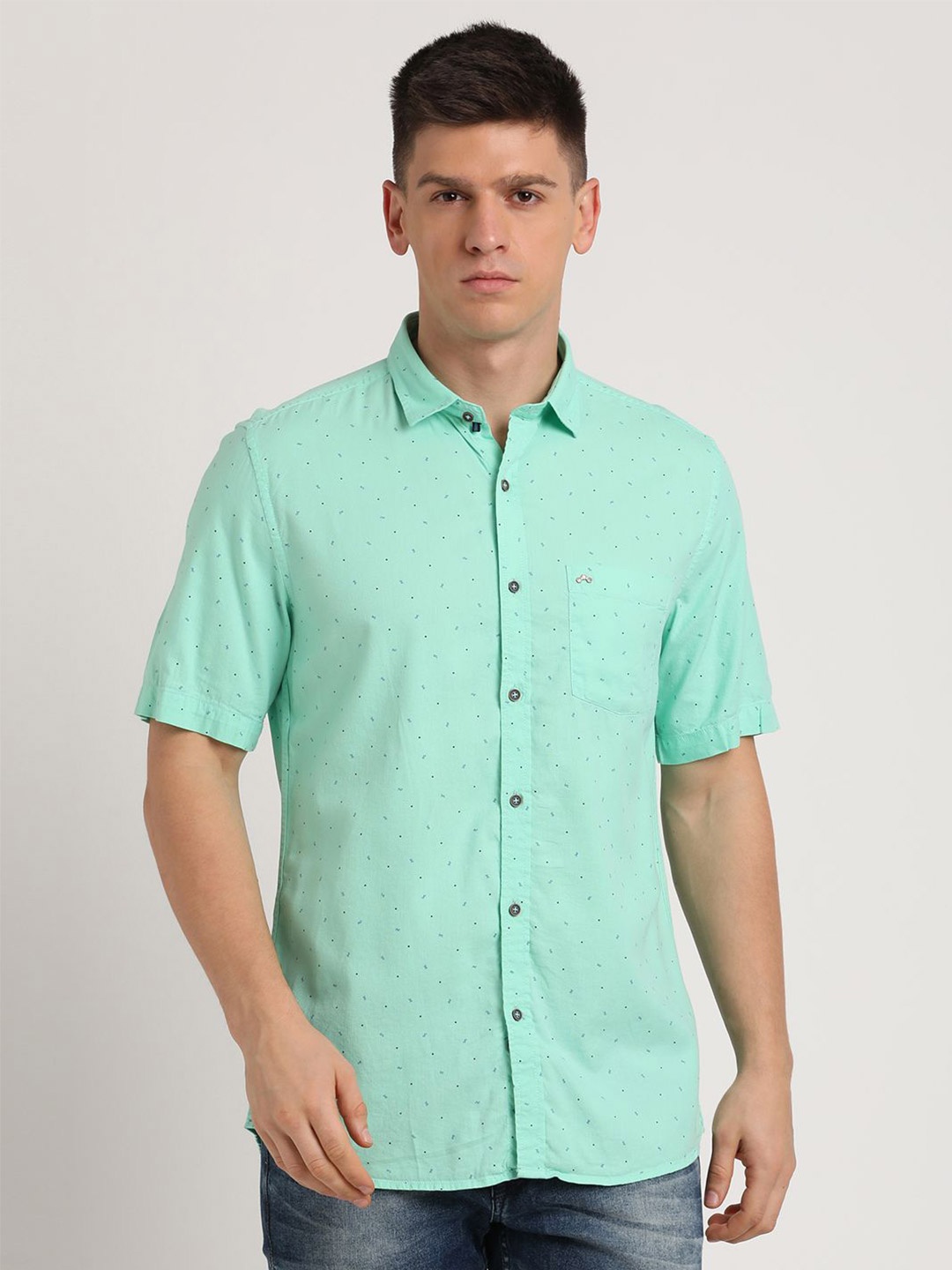 

Turtle Men Relaxed Fit Spread Collar Conversational Printed Cotton Casual Shirt, Sea green