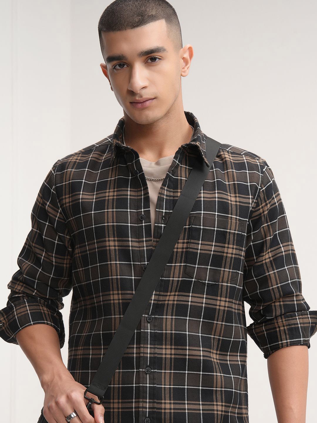 

HIGHLANDER Men Spread Collar Tartan Checked Cotton Casual Shirt, Black