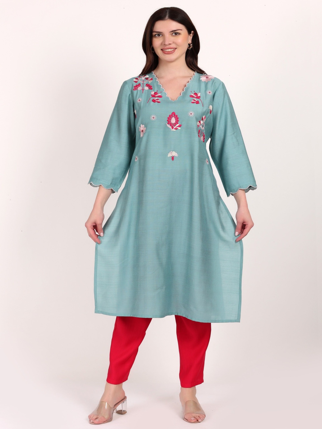 

Yadya Threads Women Floral Embroidered Kurta, Teal