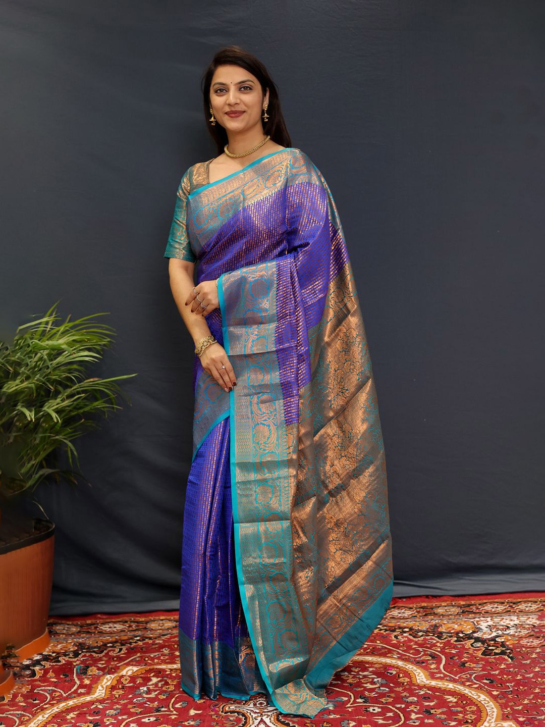 

yourwish Woven Design Zari Banarasi Saree, Blue