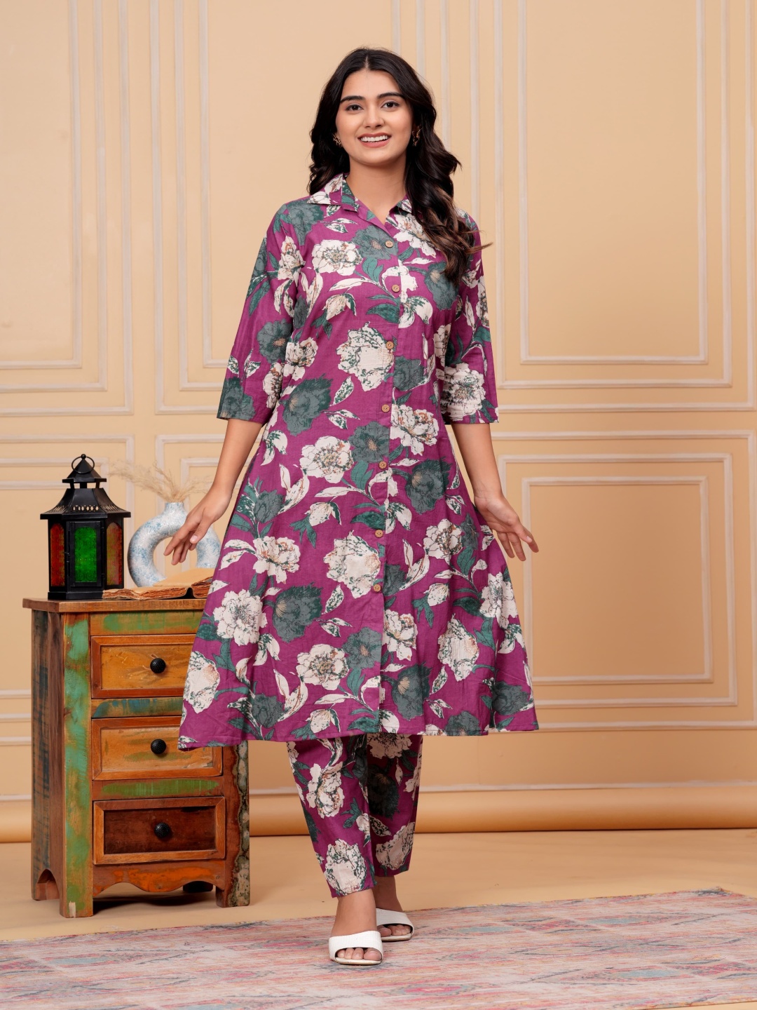 

AARYAHI Floral Printed Shirt Collar Pure Cotton A-Line Kurta With Trouser, Purple