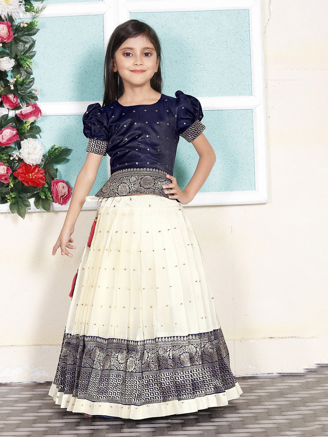 

FELIZ THE DESIGNER STUDIO Girls Ethnic Motifs Woven Design Ready to Wear Lehenga & Blouse, Navy blue