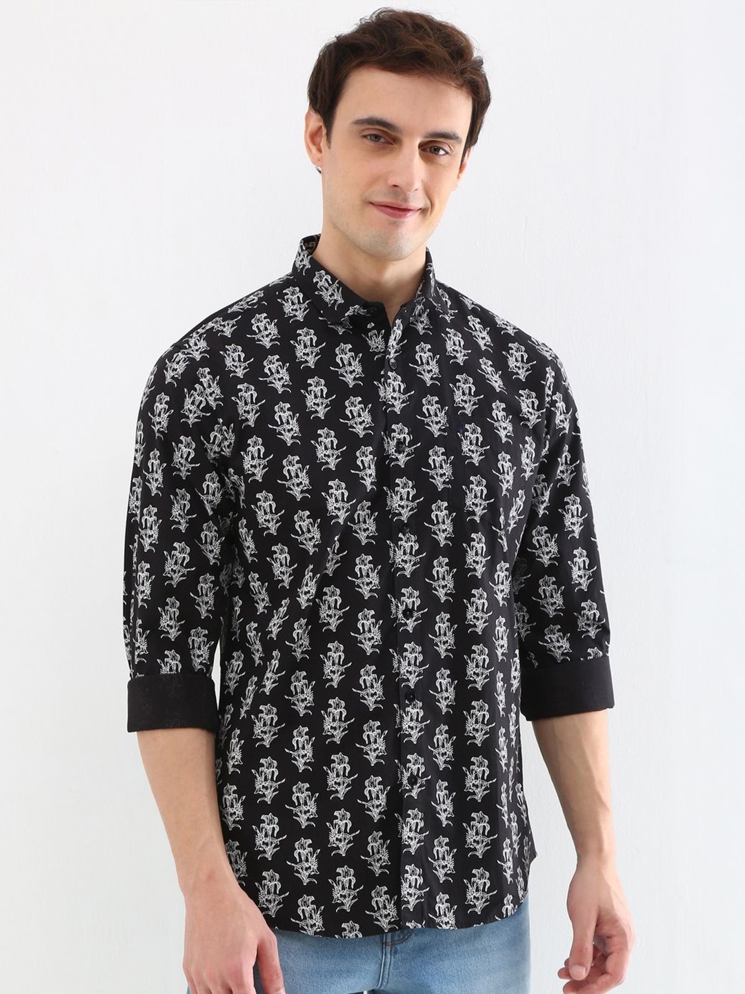 

Allen Solly Men Spread Collar Floral Printed Cotton Casual Shirt, Black