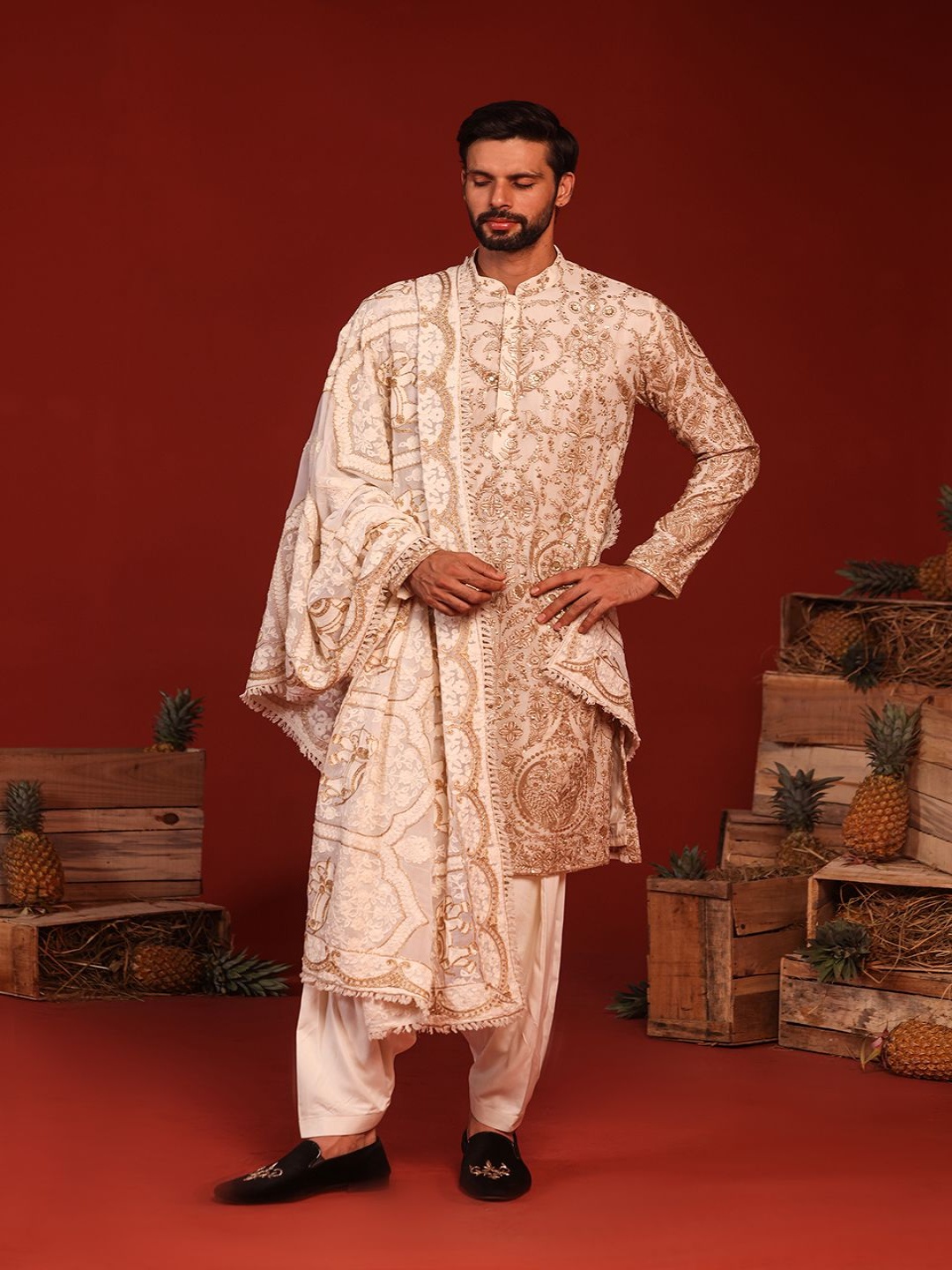 

KALPRAAG Ethinc Motifs Embroidered Mandarin Collar Sequinned Kurta with Patiala & Dupatta, Cream