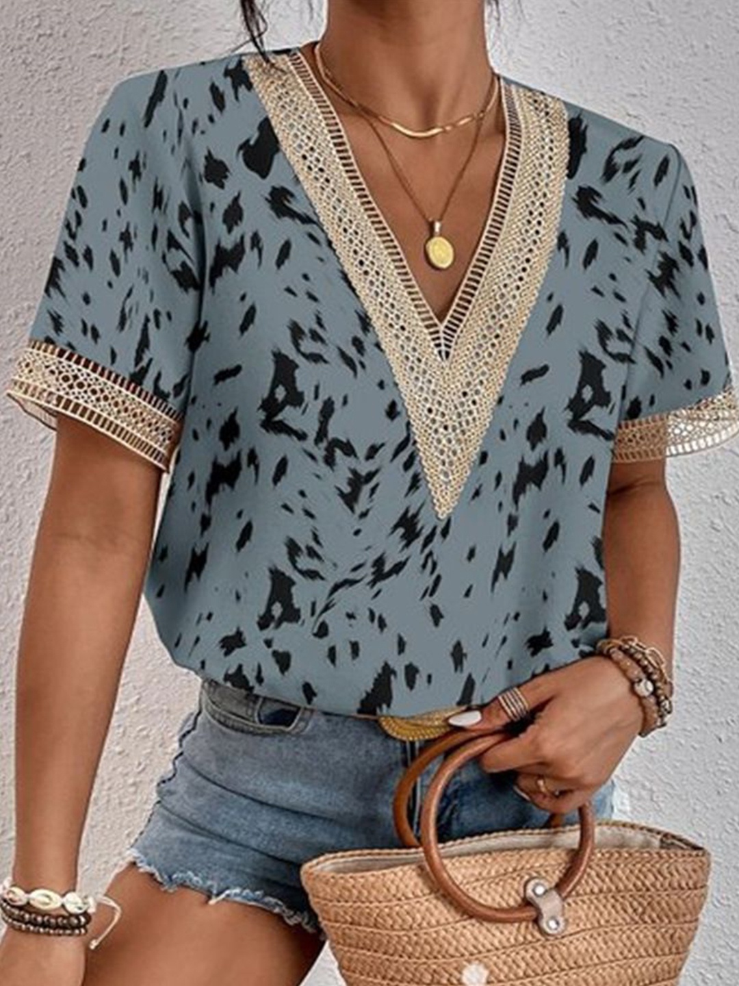 

StyleCast V-Neck Lace Printed Top, Blue