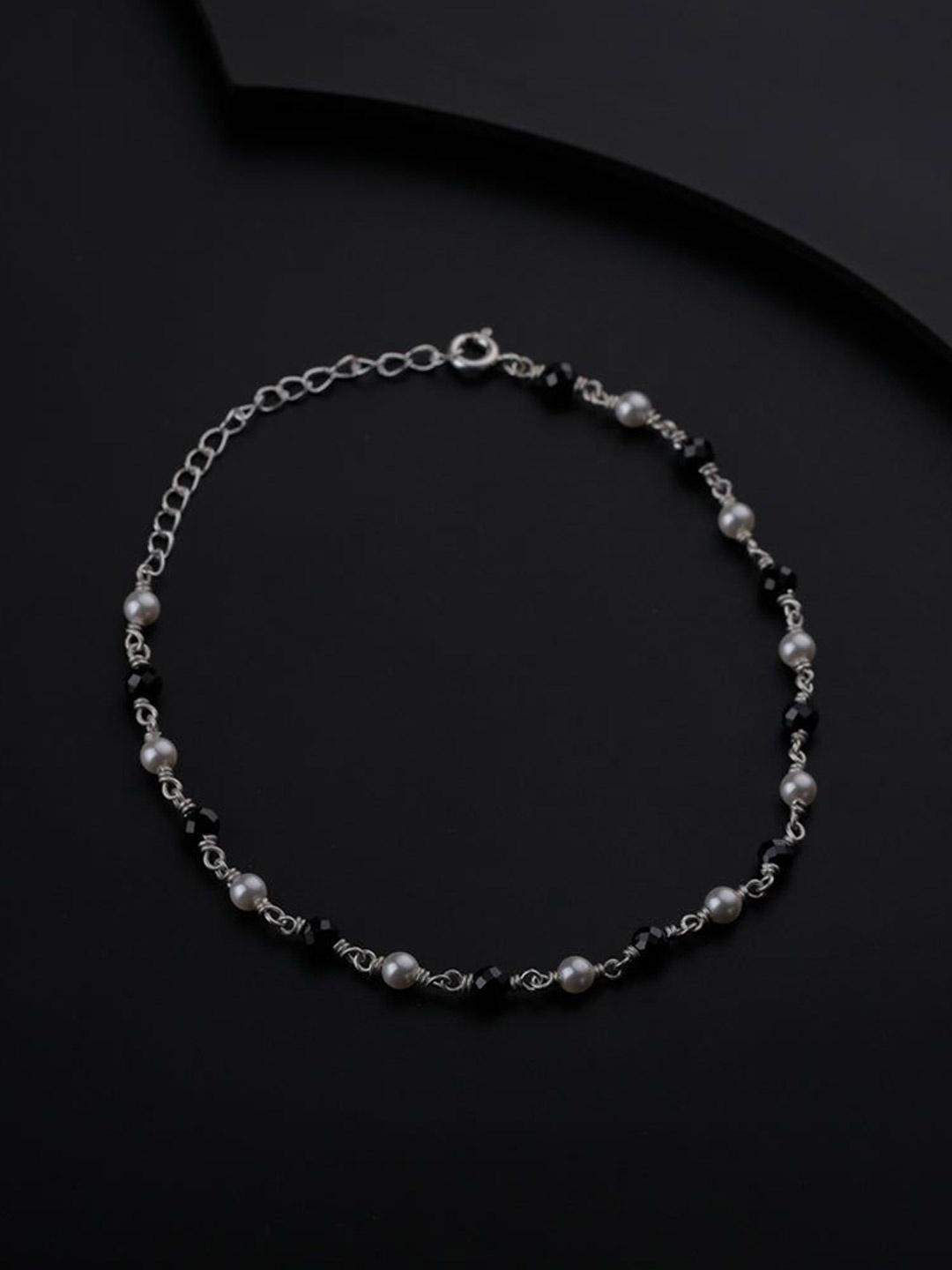 

House of Aadyaa Anklet, Silver