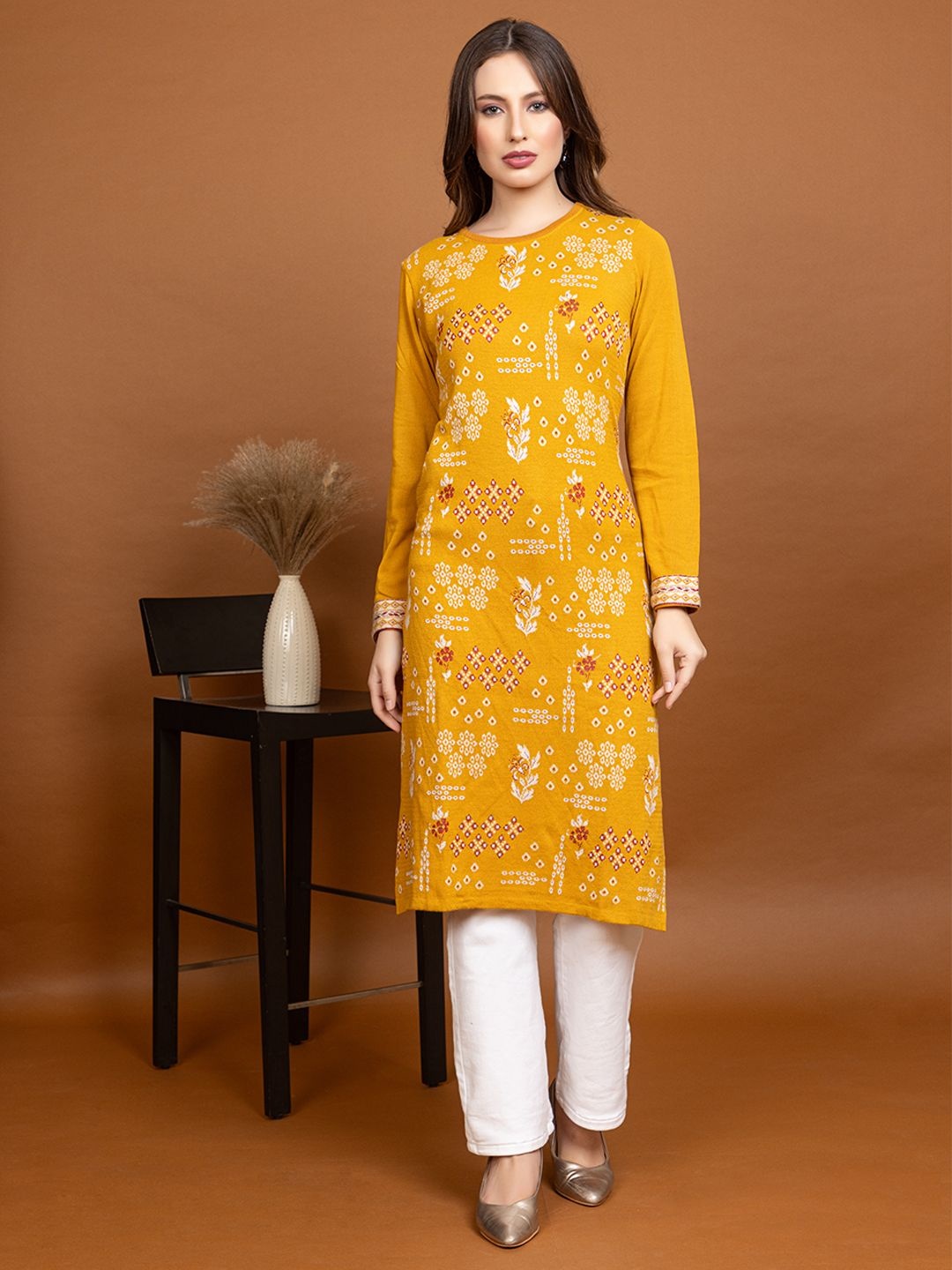 

KEIKO Floral Woven Design Round Neck Jacquard Weave Acrylic Straight Kurtas, Mustard