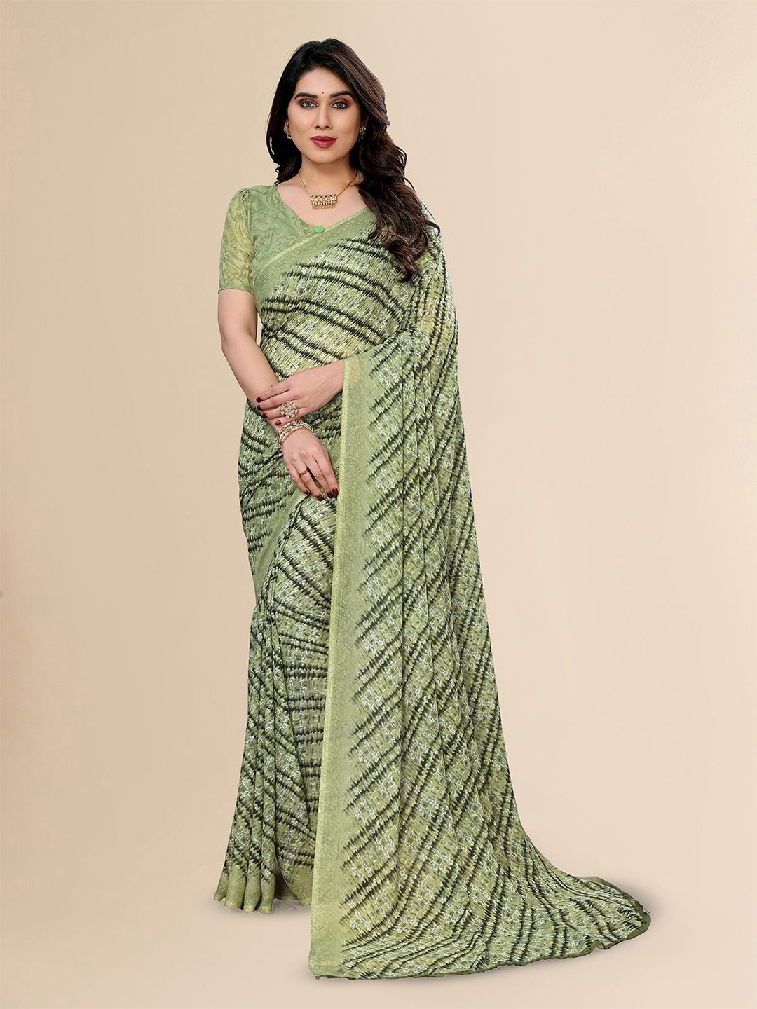 

Moda Rapido Striped Printed Saree, Green