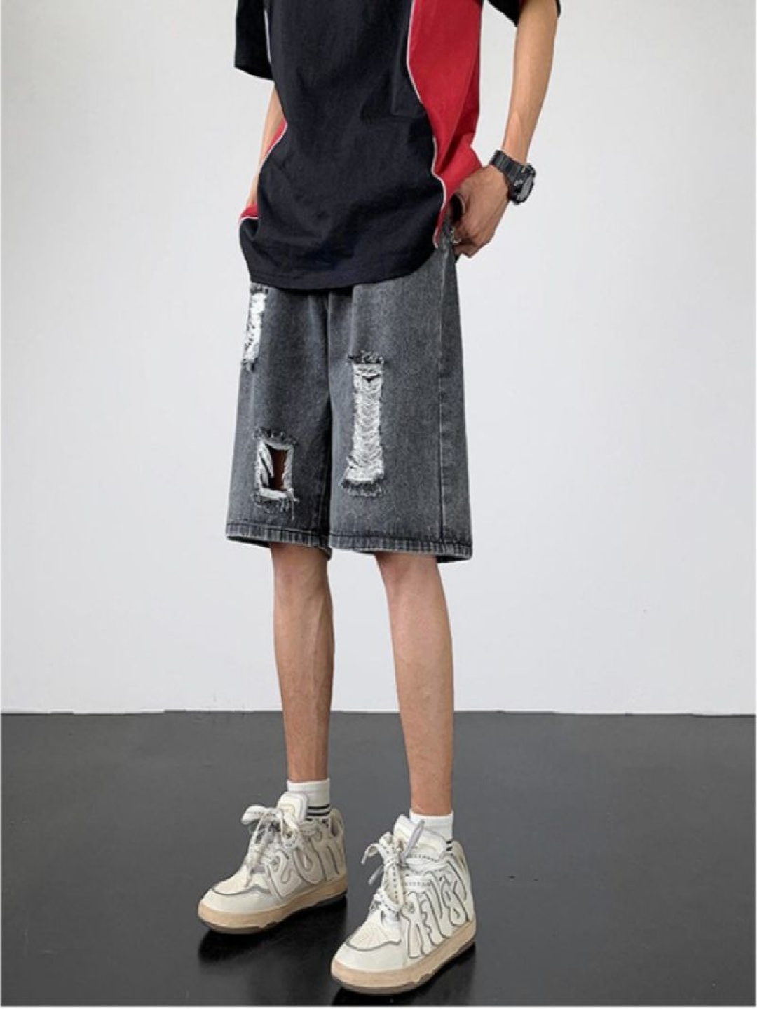 

StyleCast Men Loose Fit Cotton Denim Shorts, Grey