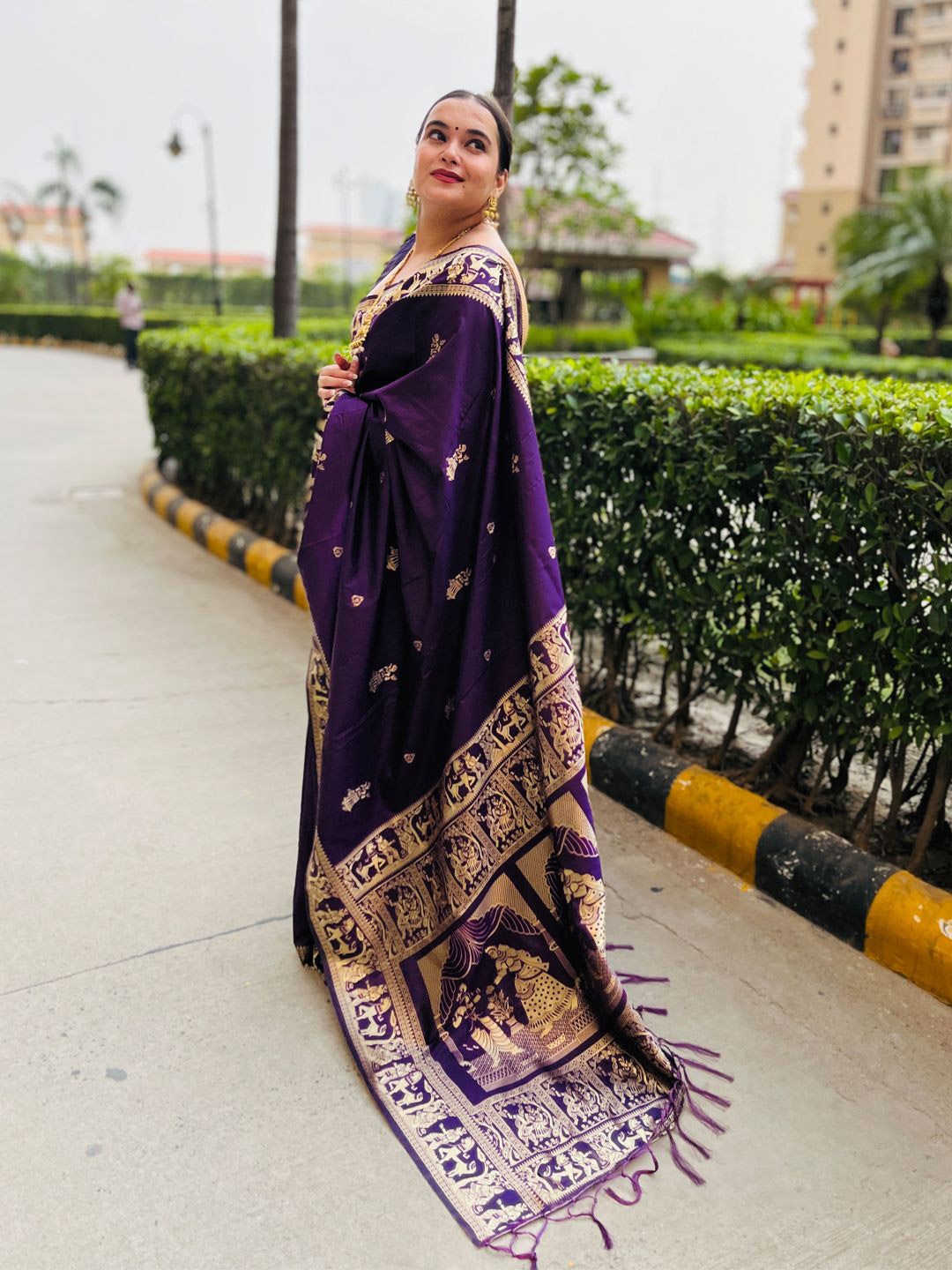 

yourwish Woven Design Zari Baluchari Saree, Purple