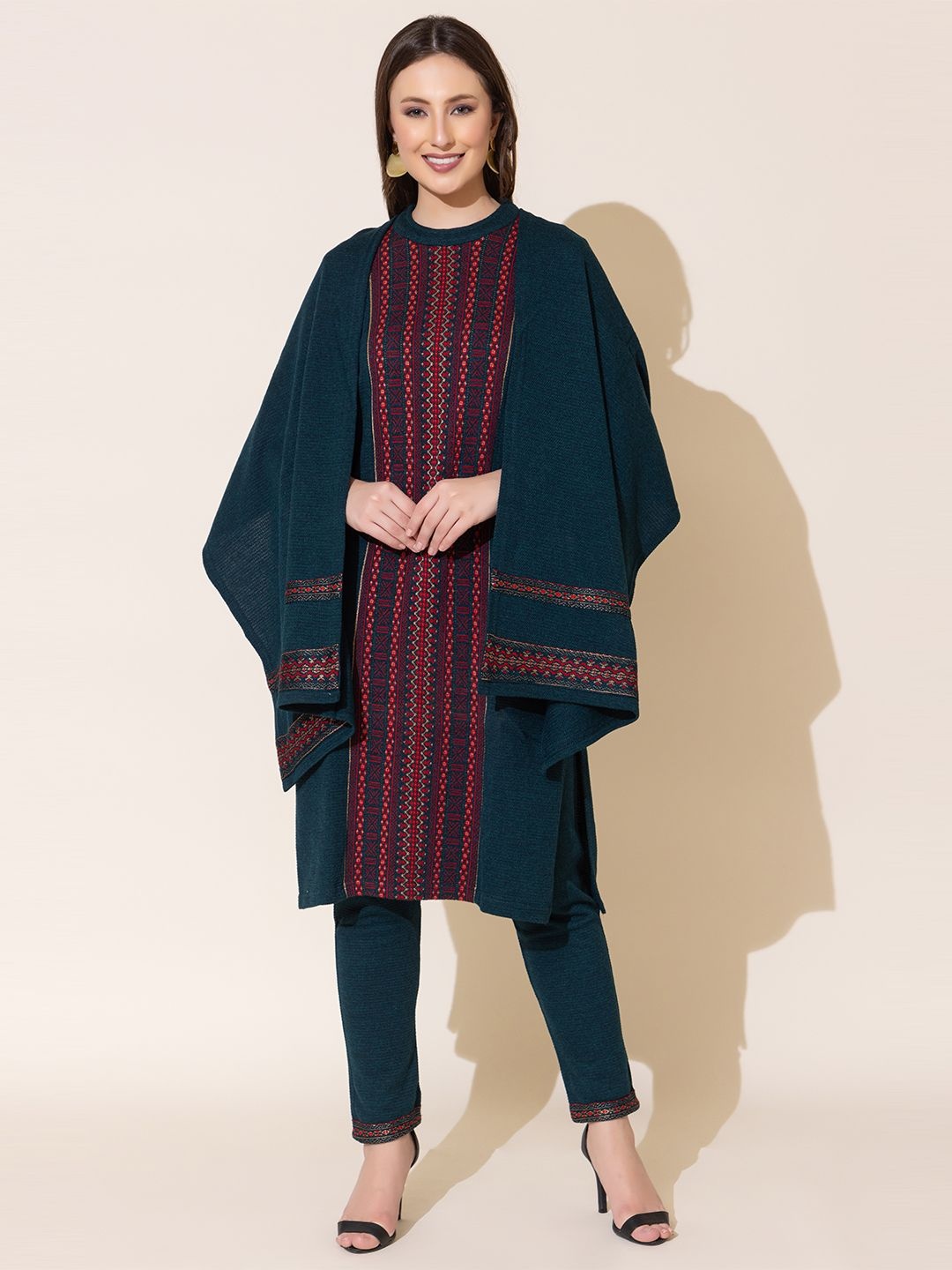 

KEIKO Ethnic Motifs Printed Round Neck Straight Kurta with Trousers And Dupatta, Teal