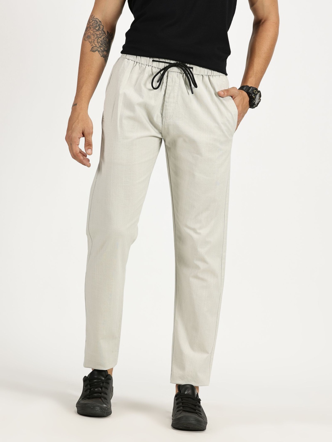 

RAVINIK Men Classic Straight Fit Trousers, Grey