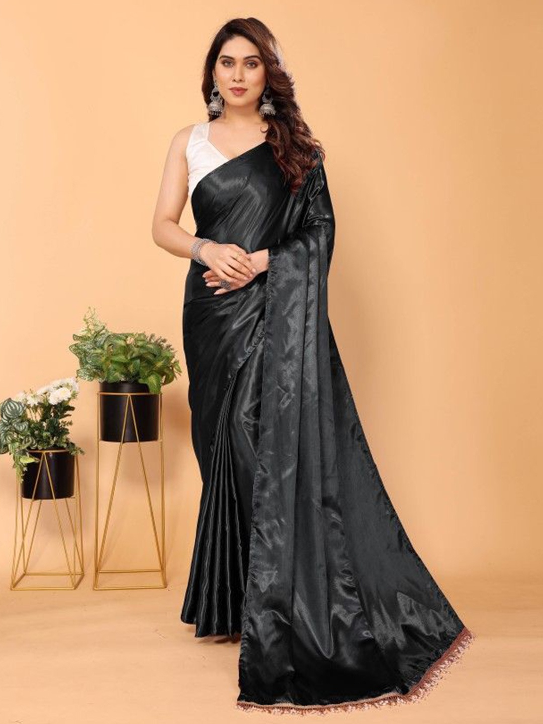 

Aika Satin Saree, Black