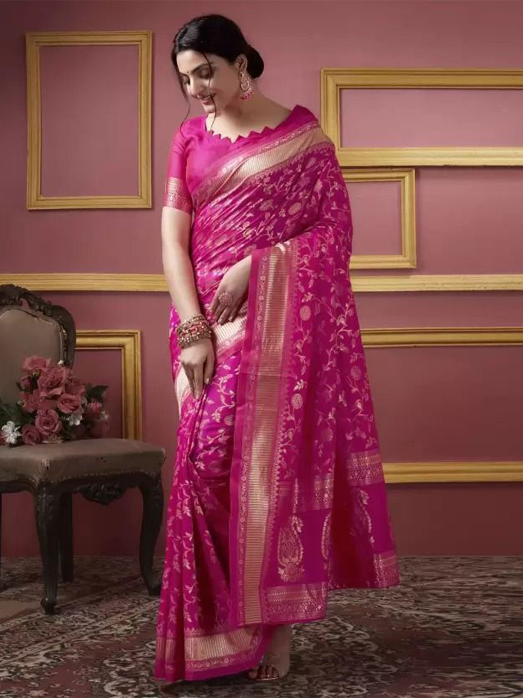 

SAADHVI Woven Design Zari Fusion Saree, Pink