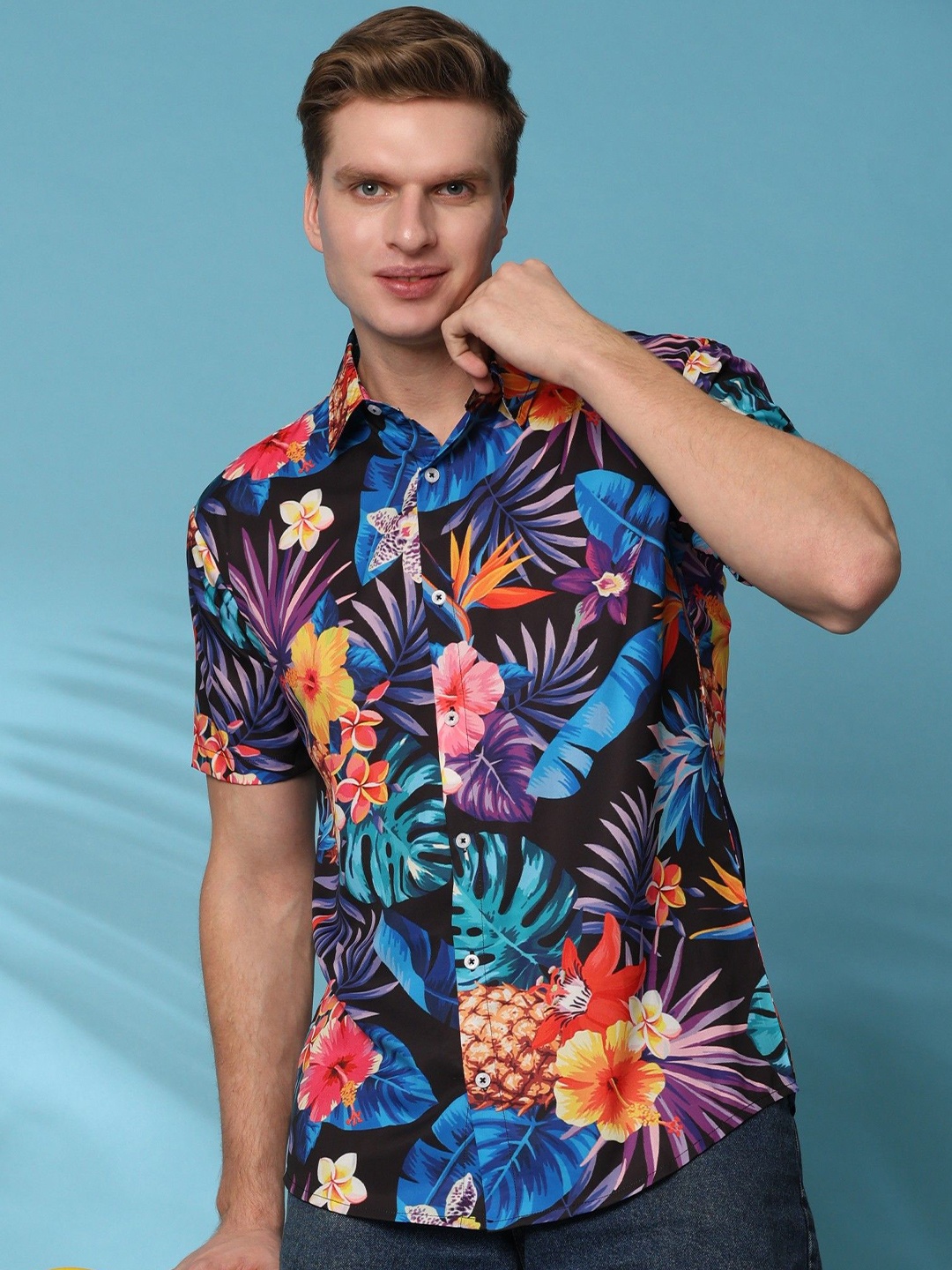 

Moda Rapido Men Spread Collar Floral Printed Casual Shirt, Black