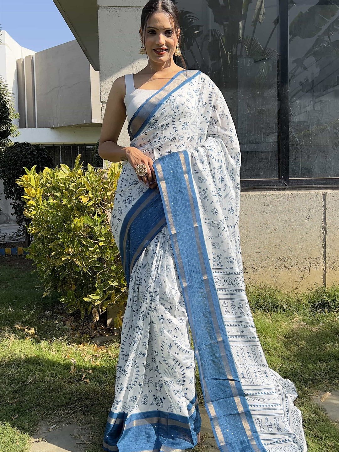 

DIVASTRI Ethnic Motifs Pure Silk Ready to Wear Jamdani Saree, Blue