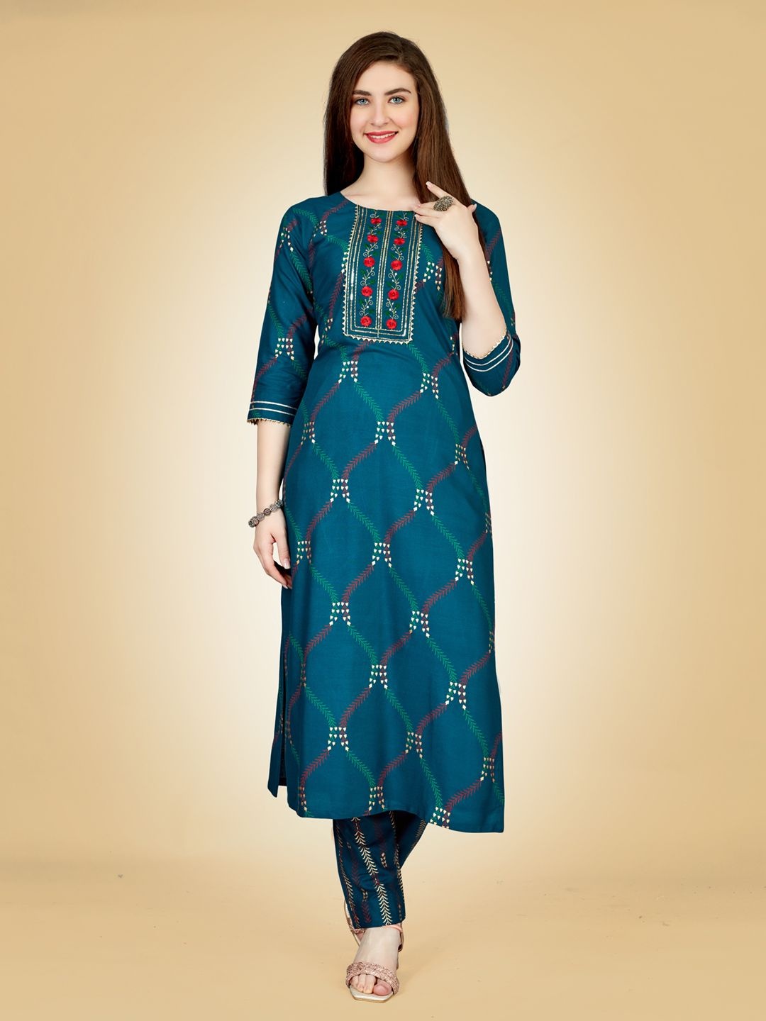 

BERISTON Floral Printed Round Neck Straight Kurta With Trousers, Navy blue