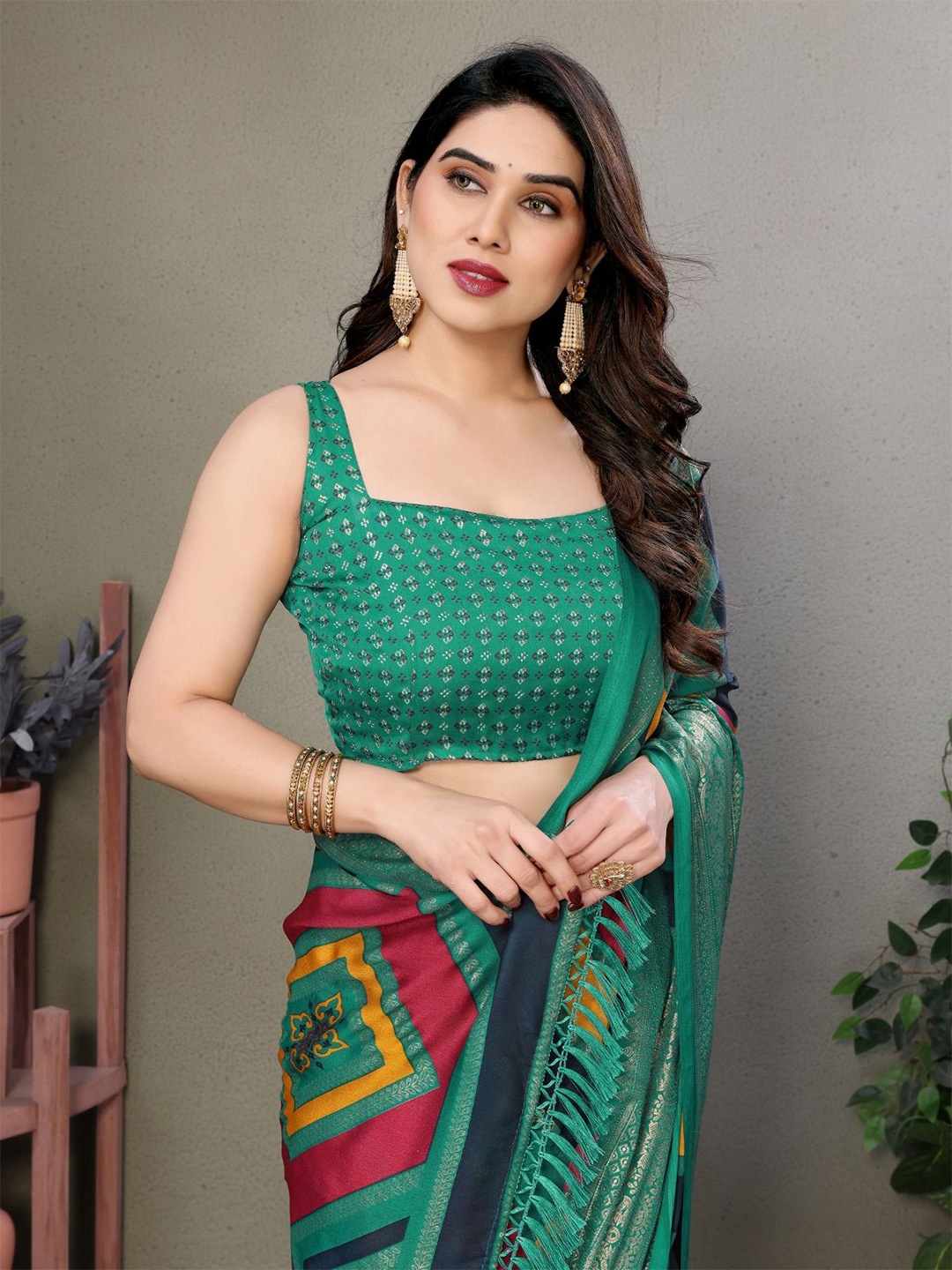 

DIKONA DESIGNER Pure Chiffon Leheriya Saree, Green