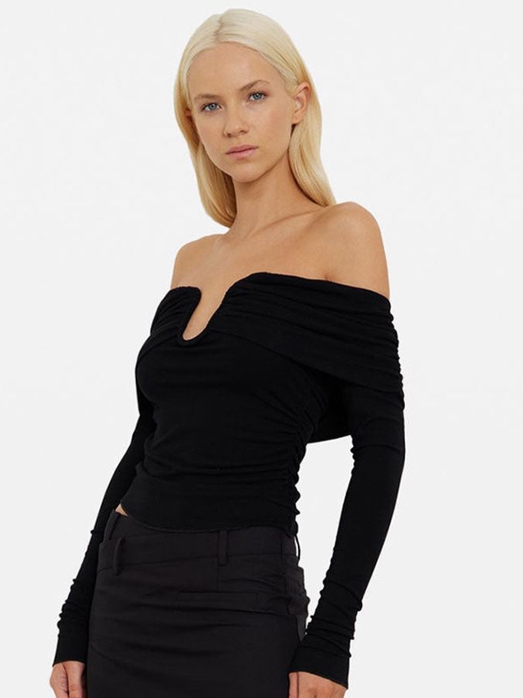 

LULU & SKY Women Off-Shoulder Ruched Bardot Crop Top, Black