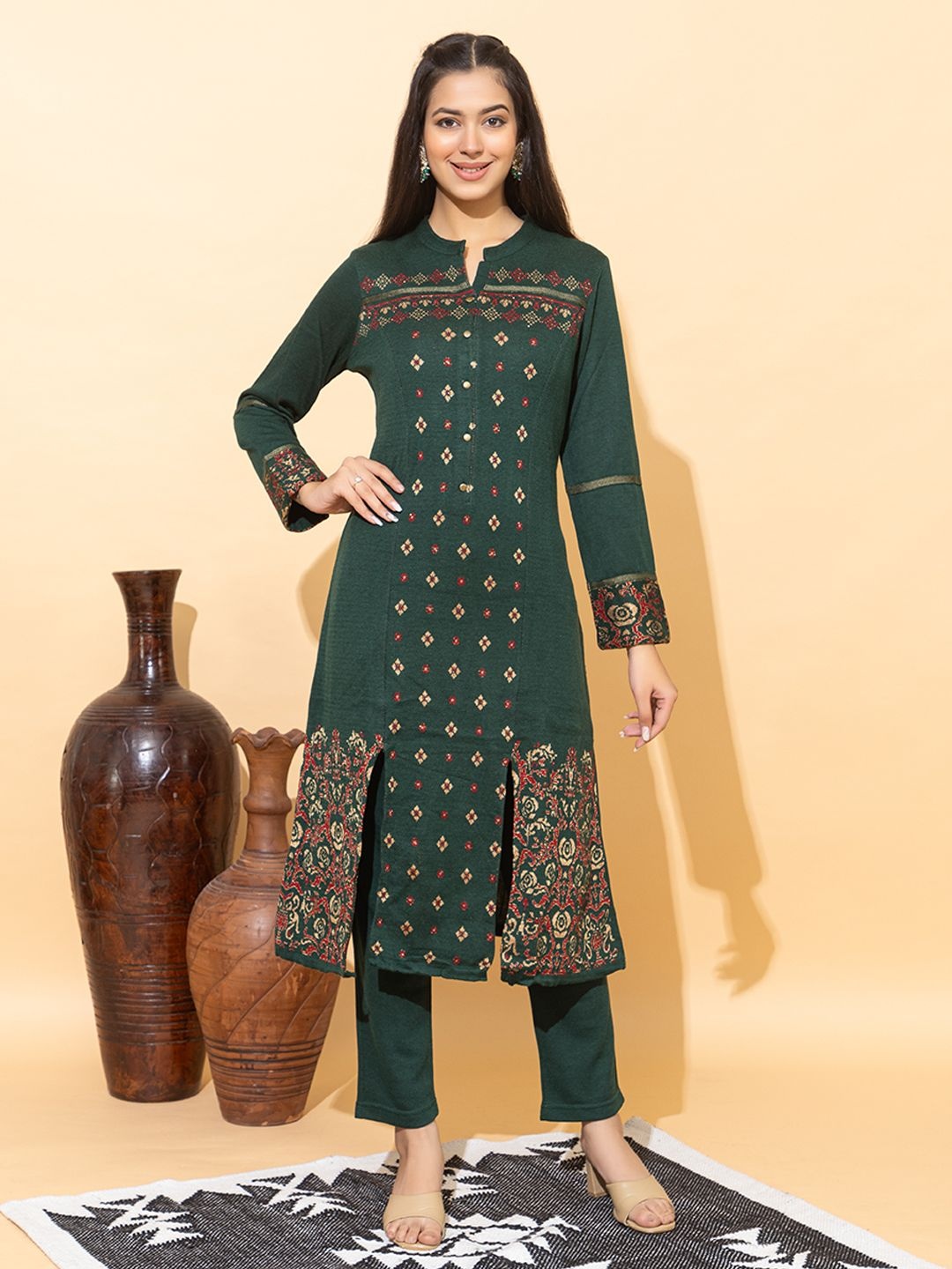 

KEIKO Floral Woven Design Mandarin Collar Acrylic Straight Kurta with Trousers, Green