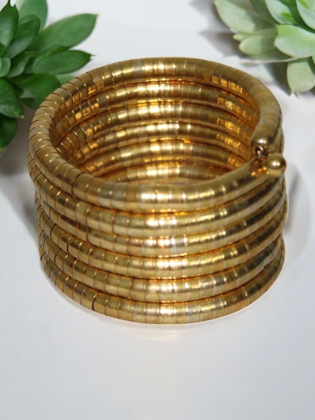 

Jolly Faces Women Wraparound Bracelet, Gold