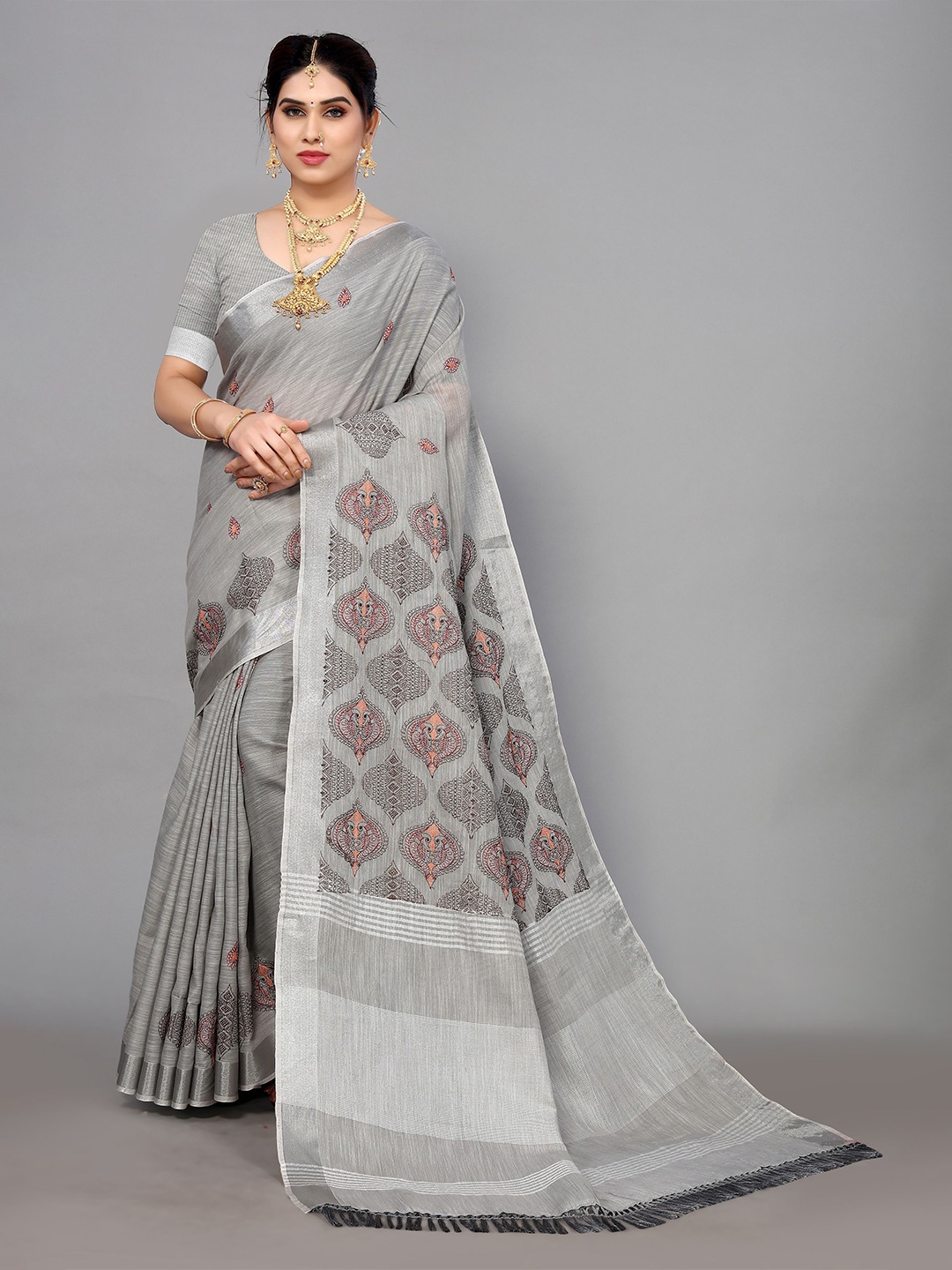 

A.V.M. SILK MILLS Ethnic Motifs Embroidered Saree, Grey