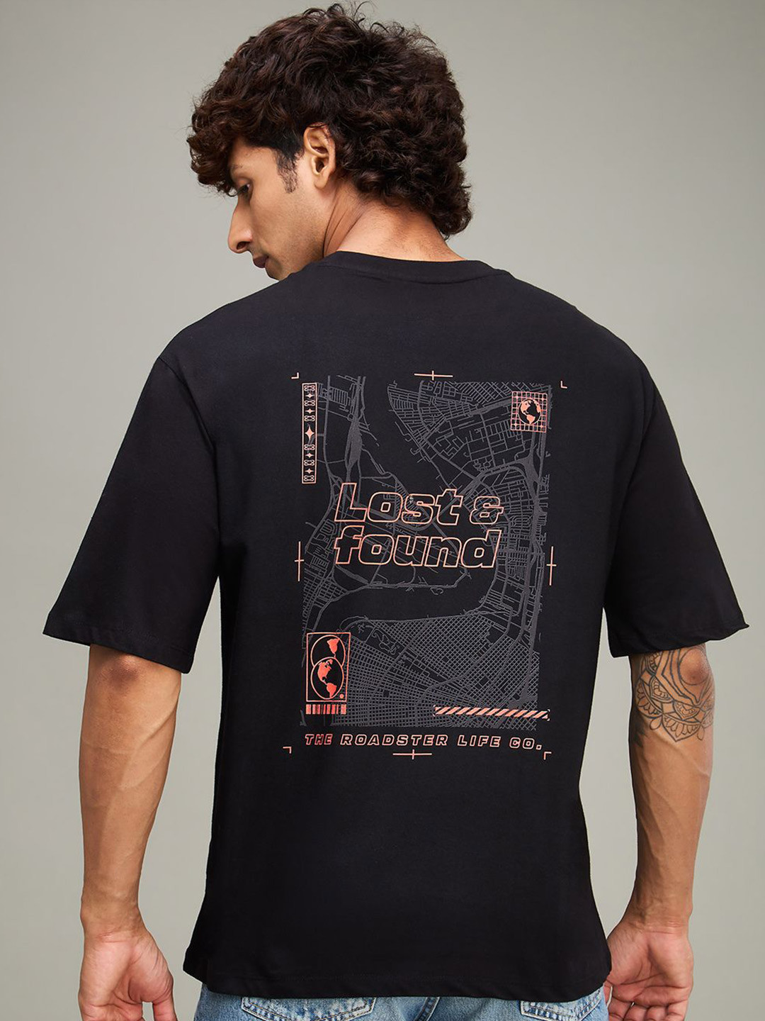 

The Roadster Lifestyle Co. Men Graphic Printed Round Neck Cotton Relaxed Fit T-shirt, Black