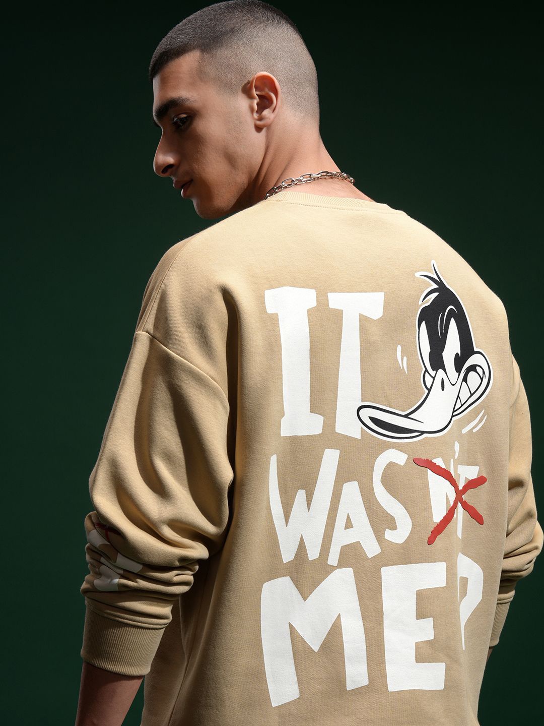 

HIGHLANDER Warner Bros Daffy Duck Men Drop Shoulder Oversized Sweatshirt, Brown