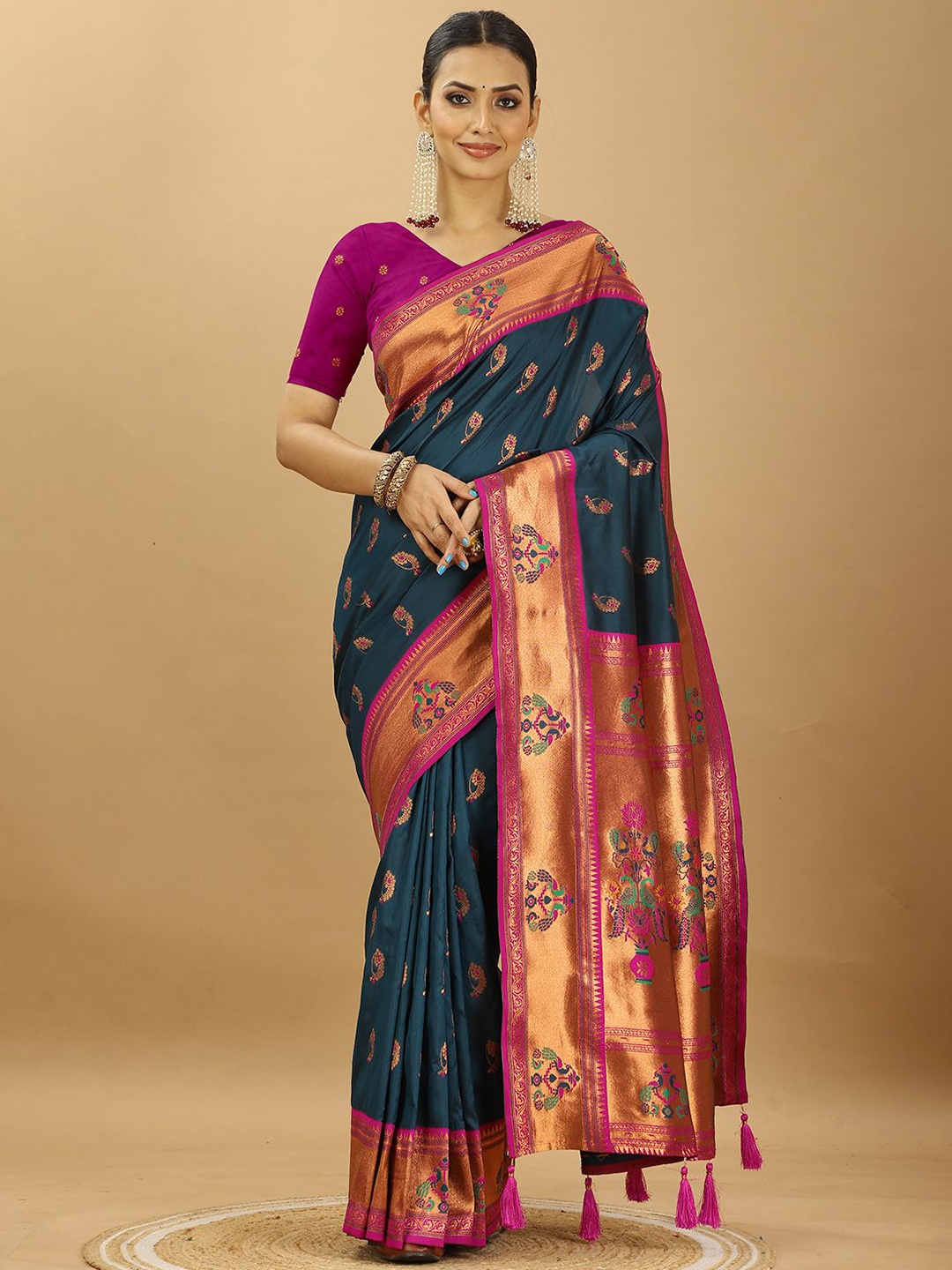 

SWAMI STUDIO Woven Design Zari Pure Silk Paithani Saree, Turquoise blue