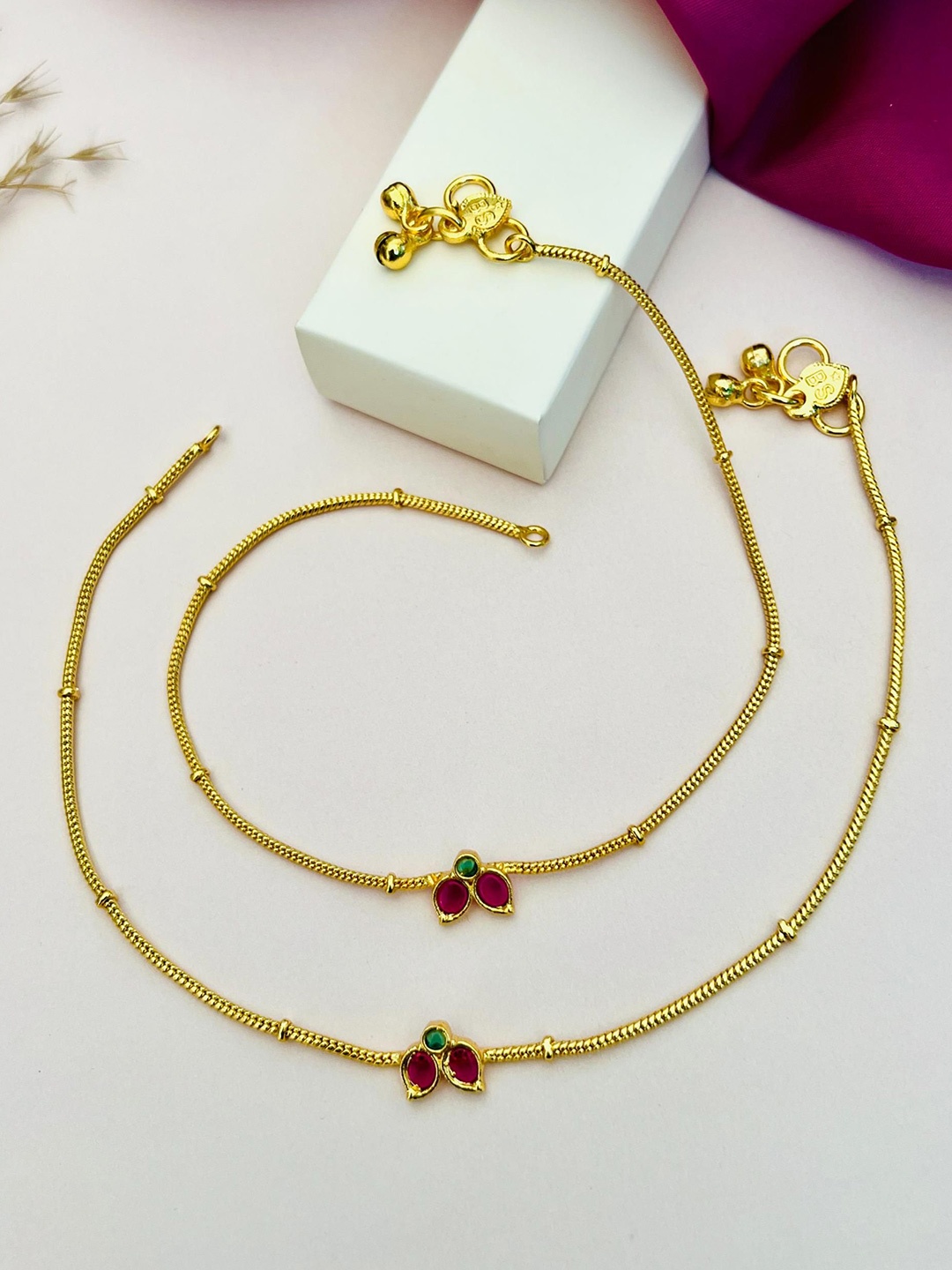 

ABDESIGNS Gold-Plated Kempstone Studded Anklets