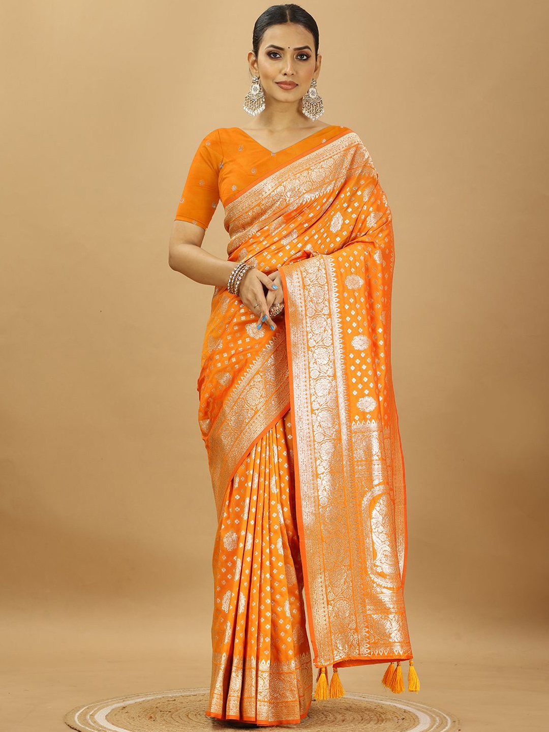 

SWAMI STUDIO Woven Design Zari Pure Silk Banarasi Saree, Orange